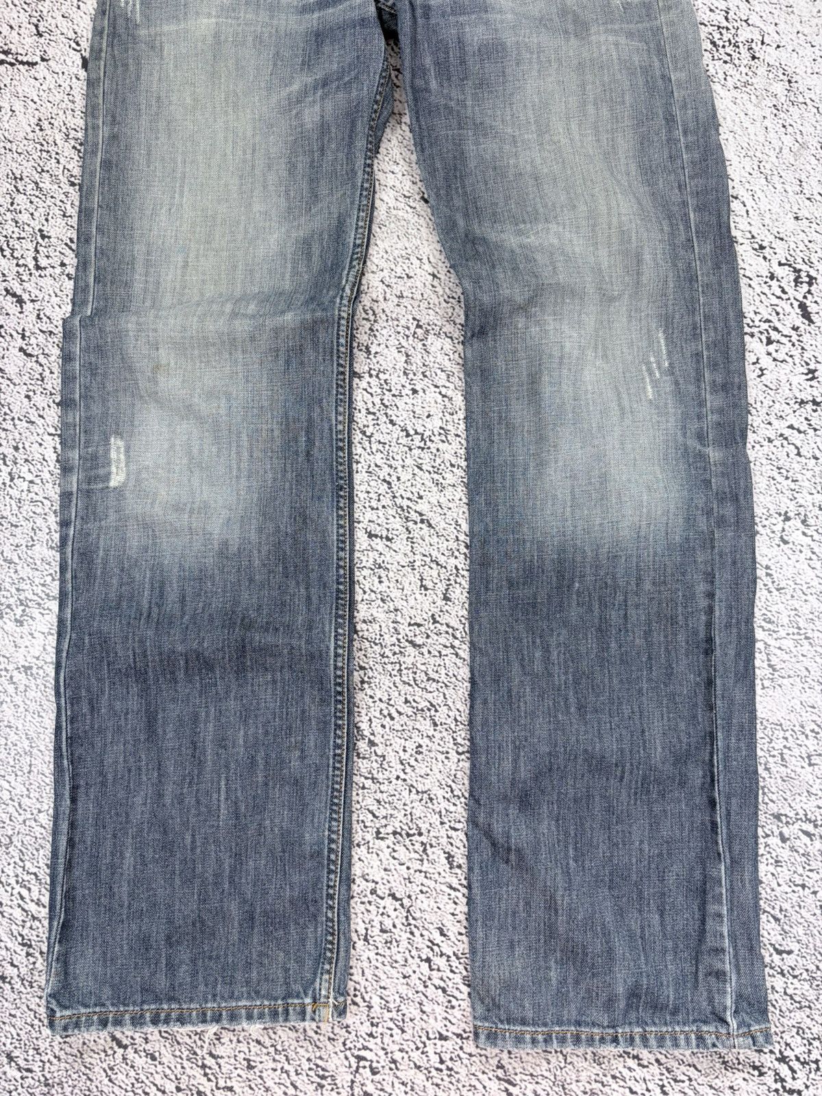 Diesel ⁠Vintage Diesel Distressed Jeans Y2K Archive Denim Size US 30 / EU 46 - 2 Thumbnail