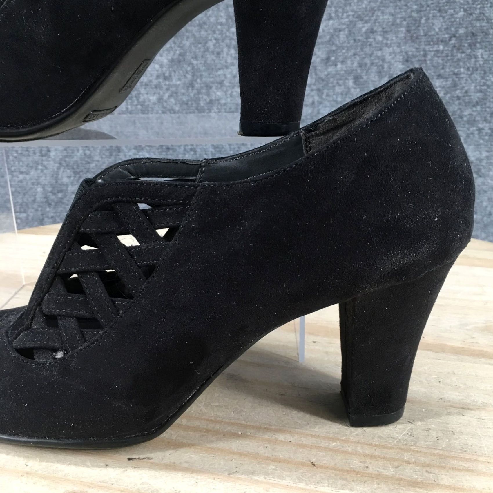 Vintage Aerosoles Boots Womens 8.5 M Casual Slip On Low Ankle Bootie Black Fabric Heels Size US 9 / IT 39 - 3 Thumbnail