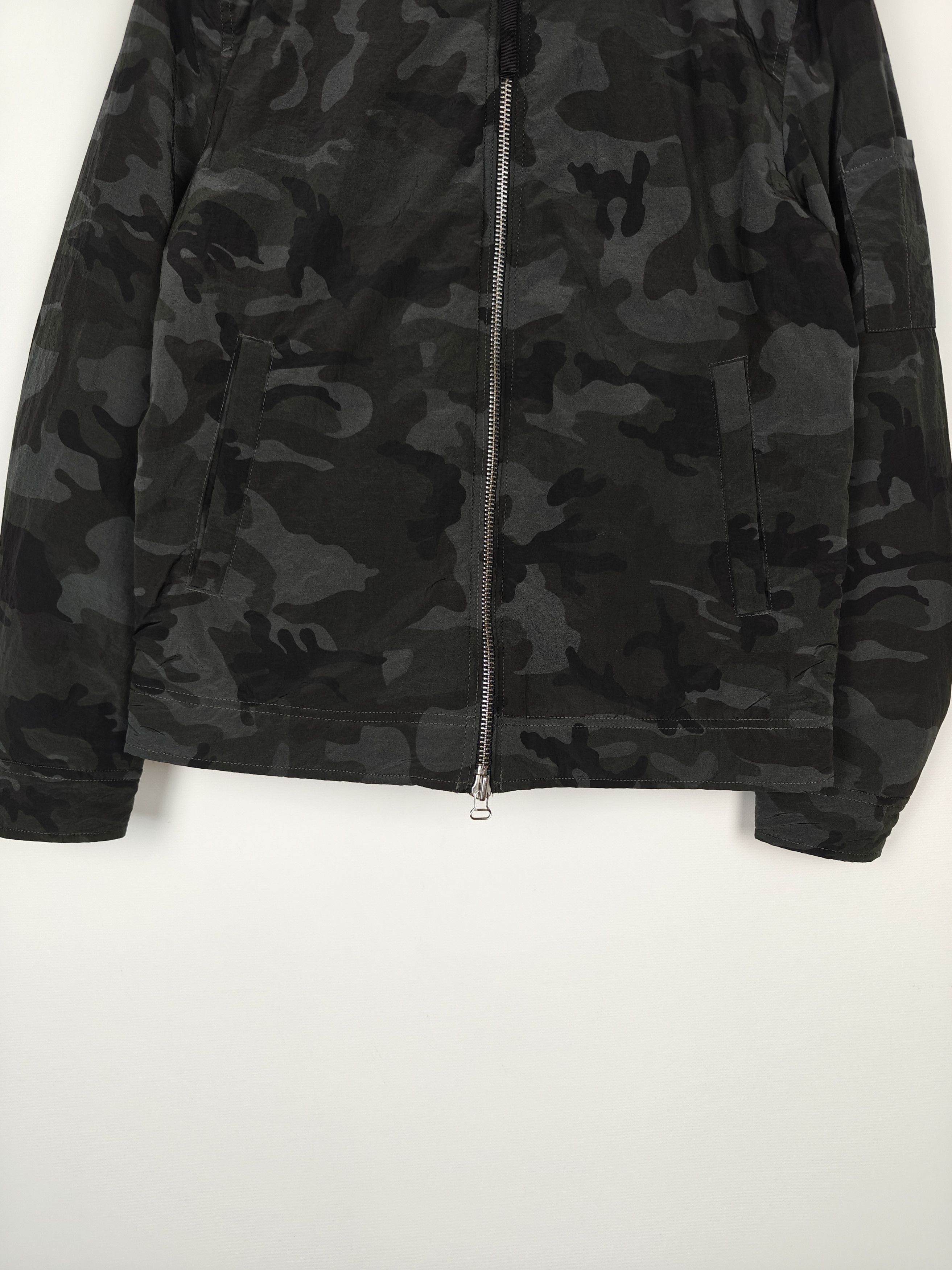 Arket ARKET Thermore Jacket Zip Nylon Camo size 50 (US L) Size US L / EU 52-54 / 3 - 3 Thumbnail