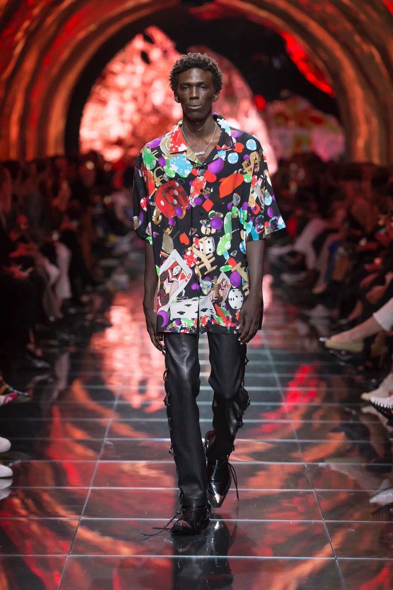 Balenciaga Balenciaga size 37 SS19 casino print logo short sleeve shir Size US M / EU 48-50 / 2 - 7 Thumbnail