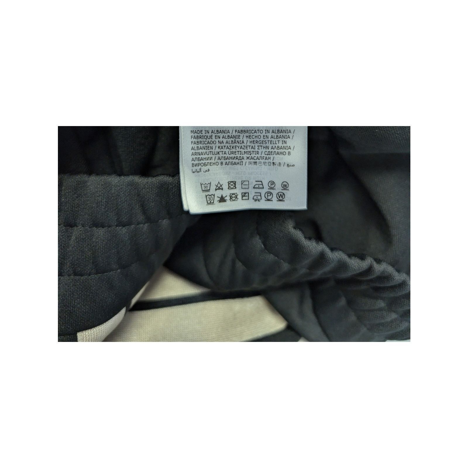 Moncler × Palm Angels o1rshd1 Sweat Bottoms Track Pants in Black / White Size US 28 / EU 44 - 17 Thumbnail