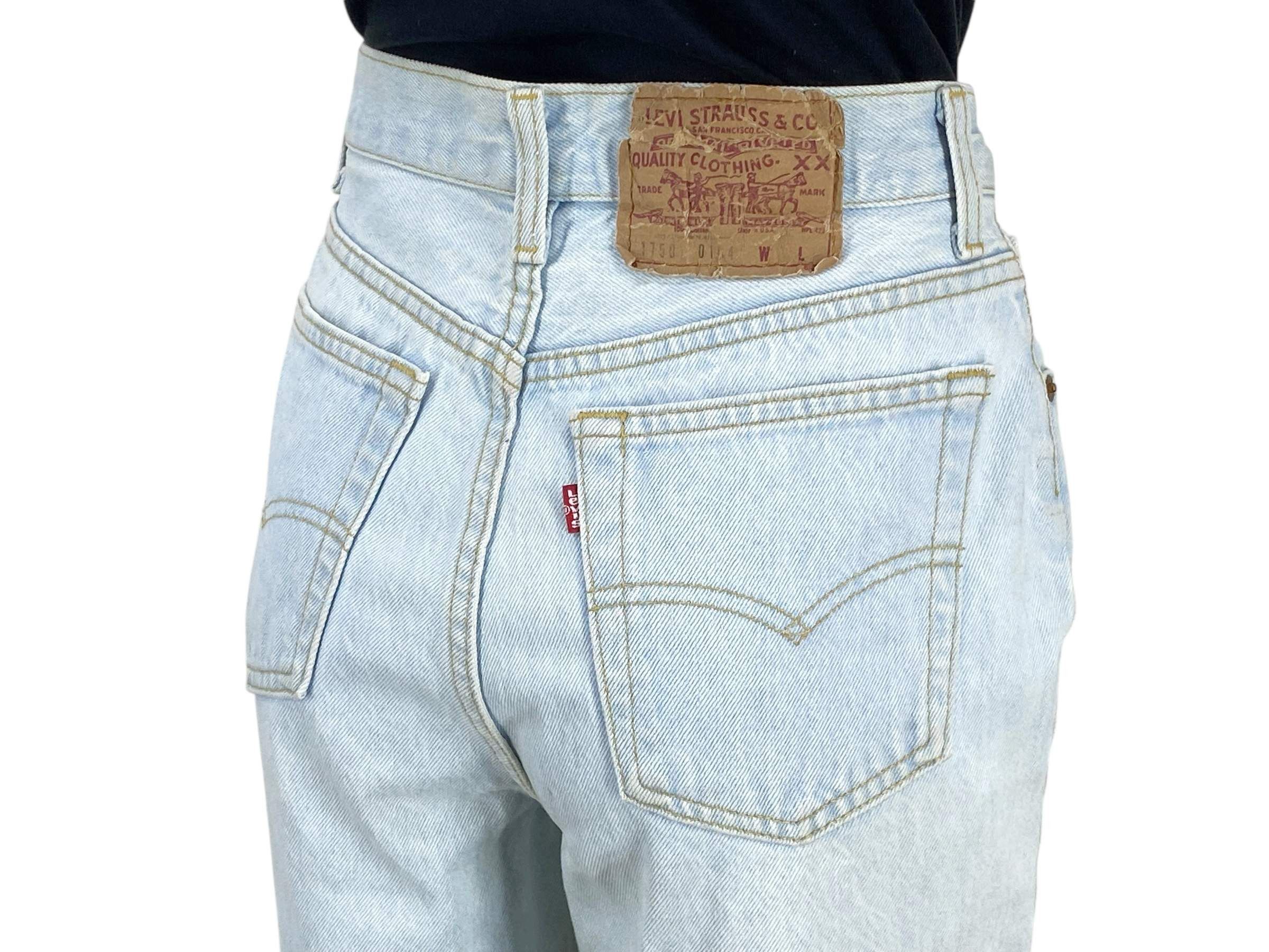 Levi's Levi's 501 Jeans Light Wash Tapered Leg Dirty Blue Jeans Size 26" / US 2 / IT 38 - 8 Thumbnail