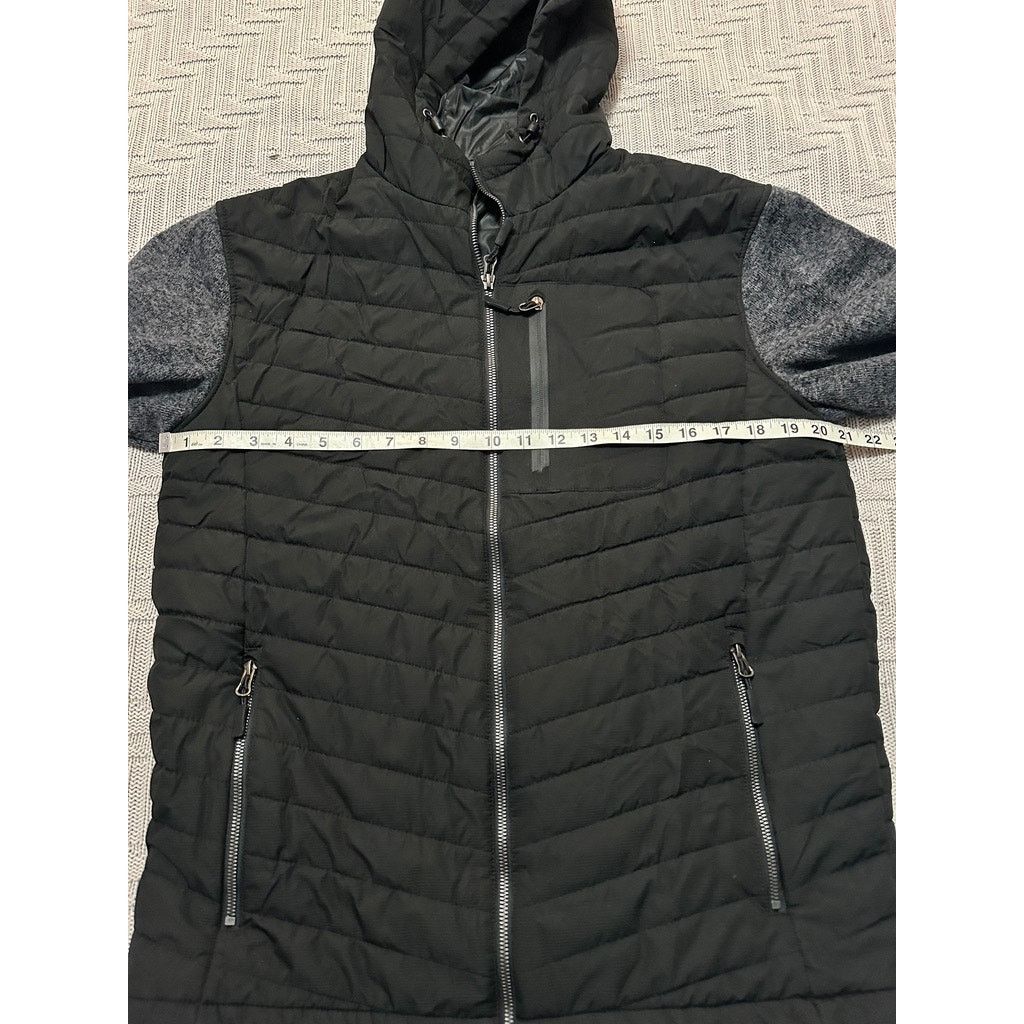 PGA Tour PGA Tour Golf black and gray light puffer jacket size S Size US S / EU 44-46 / 1 - 6 Thumbnail