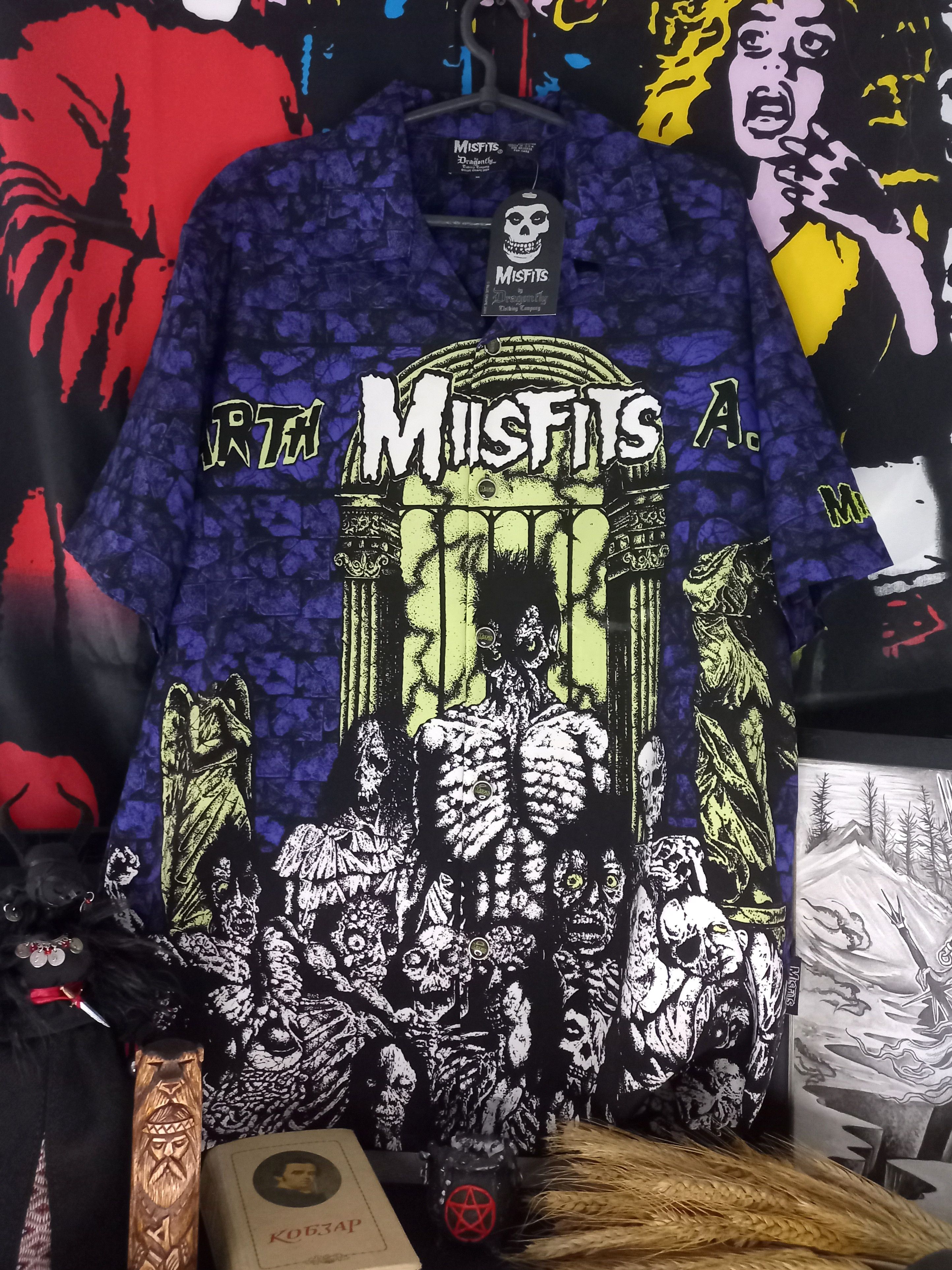 image of Misfits X Dragonfly Vintage Oversized Shirt 2004 in Purple, Men's (Size Medium)