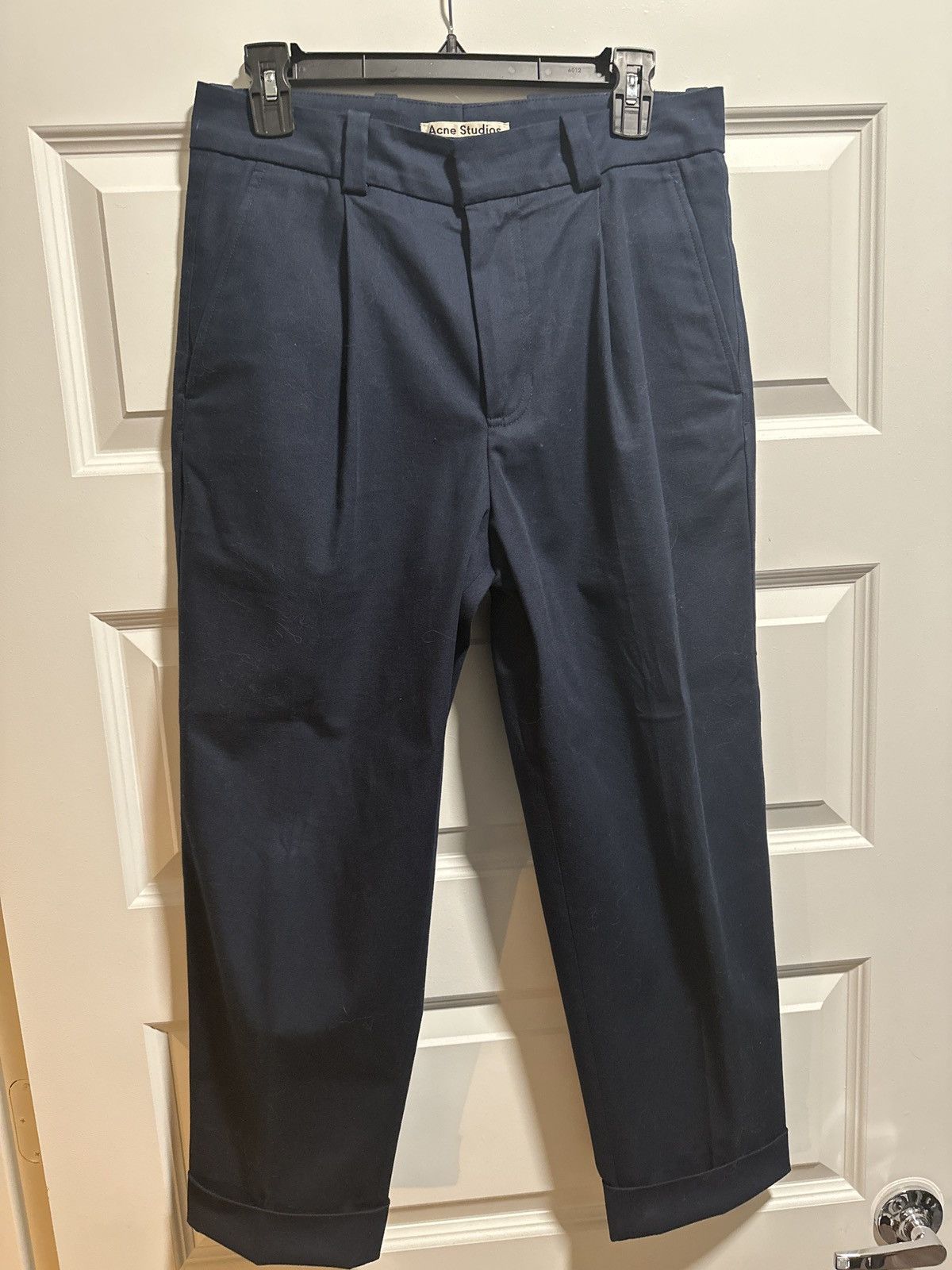 image of Acne Studios Navy Pleated Tapered Cropped Trousers, Men's (Size 30)