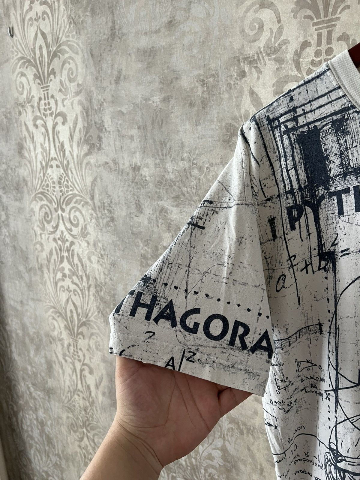 Vintage Vintage Pythagoras Graphic All Over Print Philosophy Tee Size US L / EU 52-54 / 3 - 8 Thumbnail
