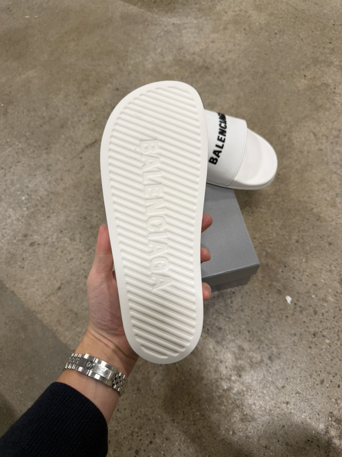 Balenciaga Balenciaga Rubber Slides NEW 500$ Size US 9 / EU 42 - 4 Thumbnail