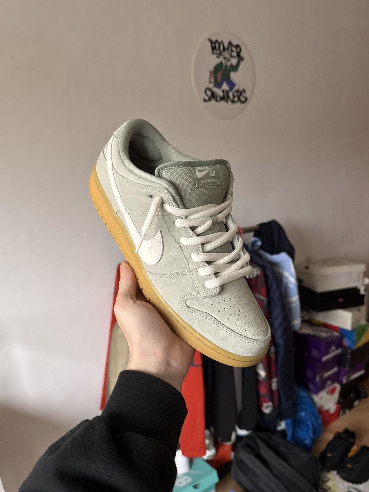 Nike Nike SB Dunk Low Island Green Gum Size US 10.5 / EU 43-44 - 3 Thumbnail