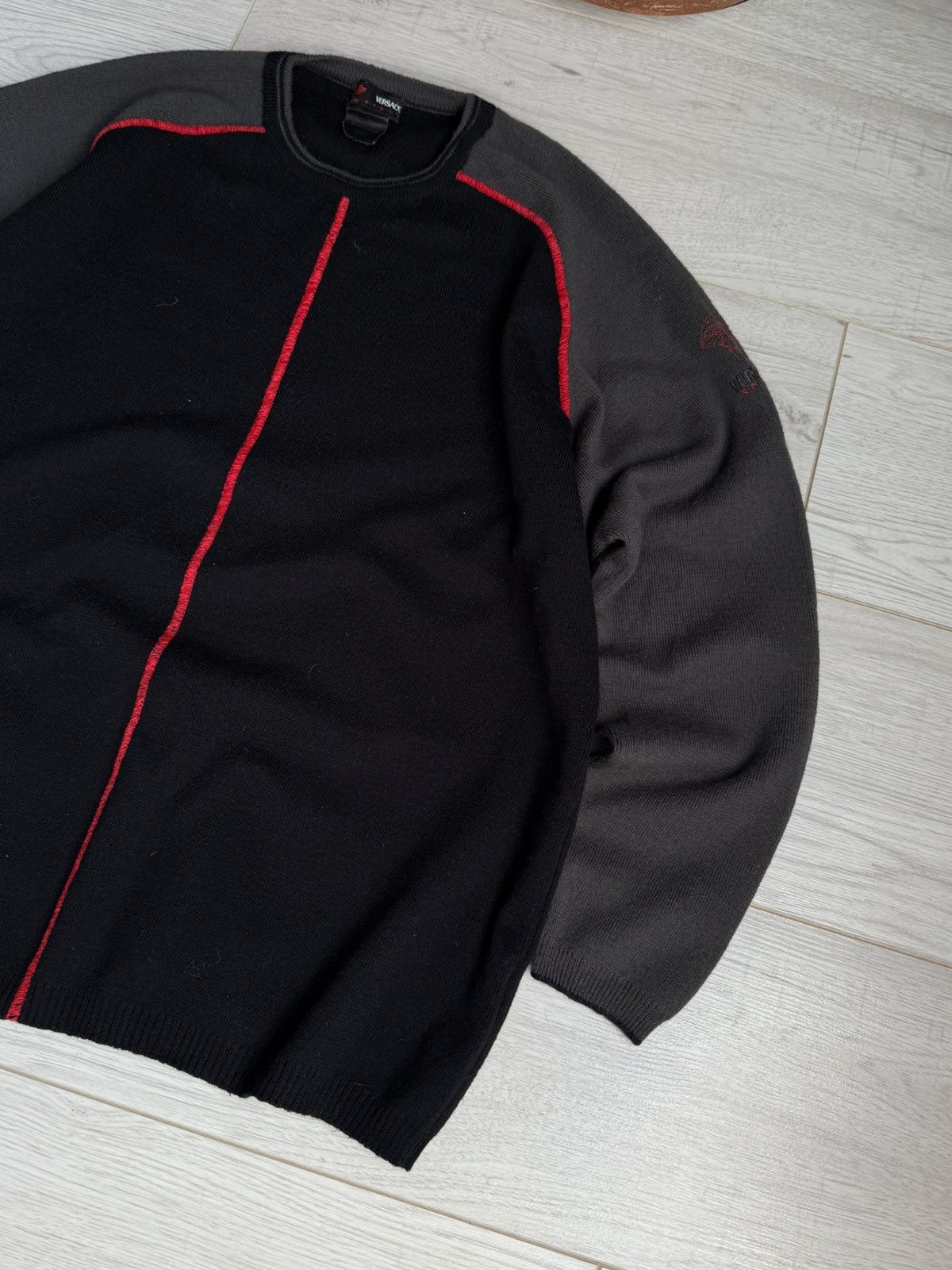 Versace Vintage Versace Sport Knit Sweater with Red Stitching Size US M / EU 48-50 / 2 - 2 Thumbnail