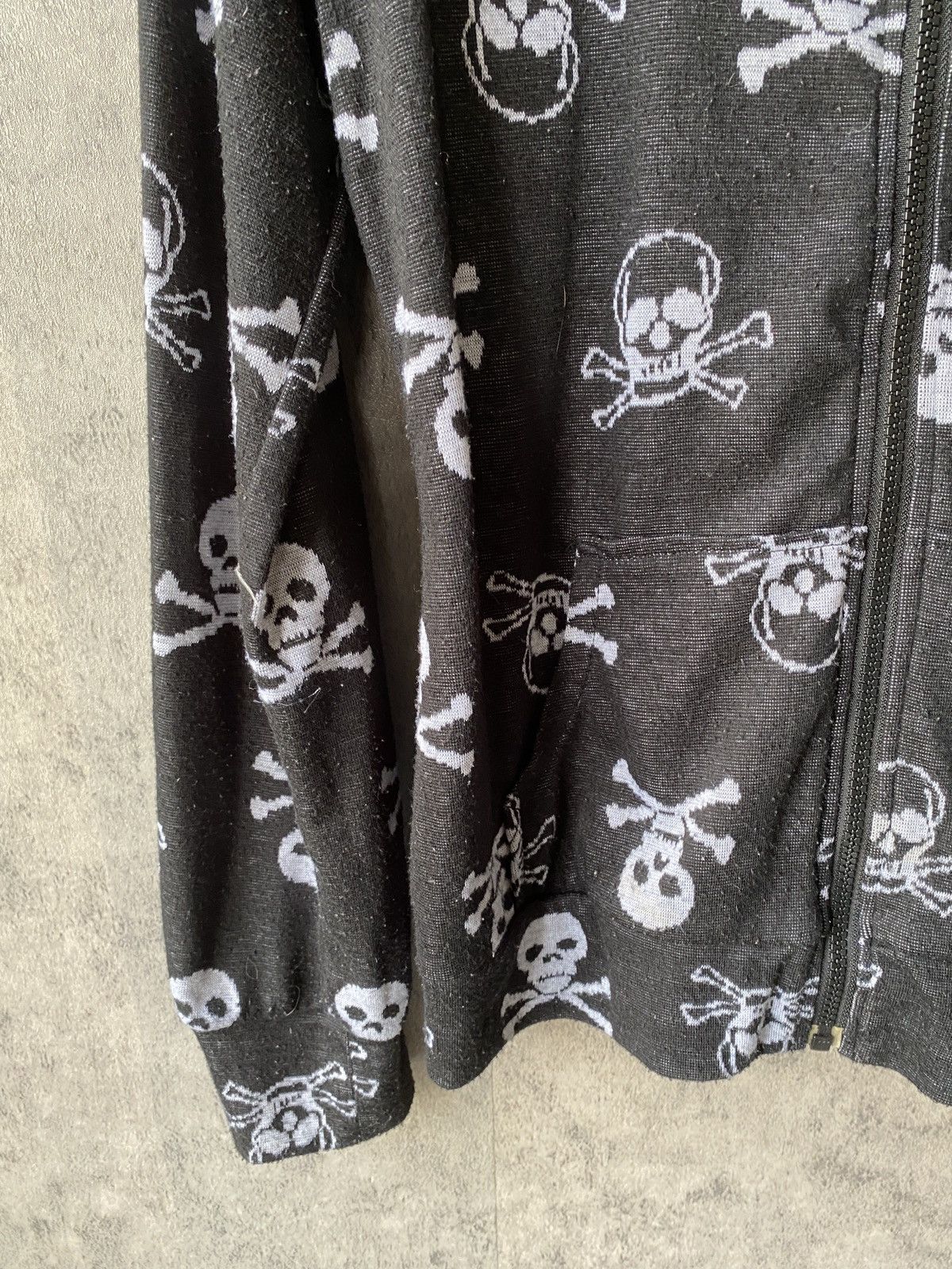 If Six Was Nine Crazy Angle Skulls Design Hoodie Size US M / EU 48-50 / 2 - 7 Thumbnail