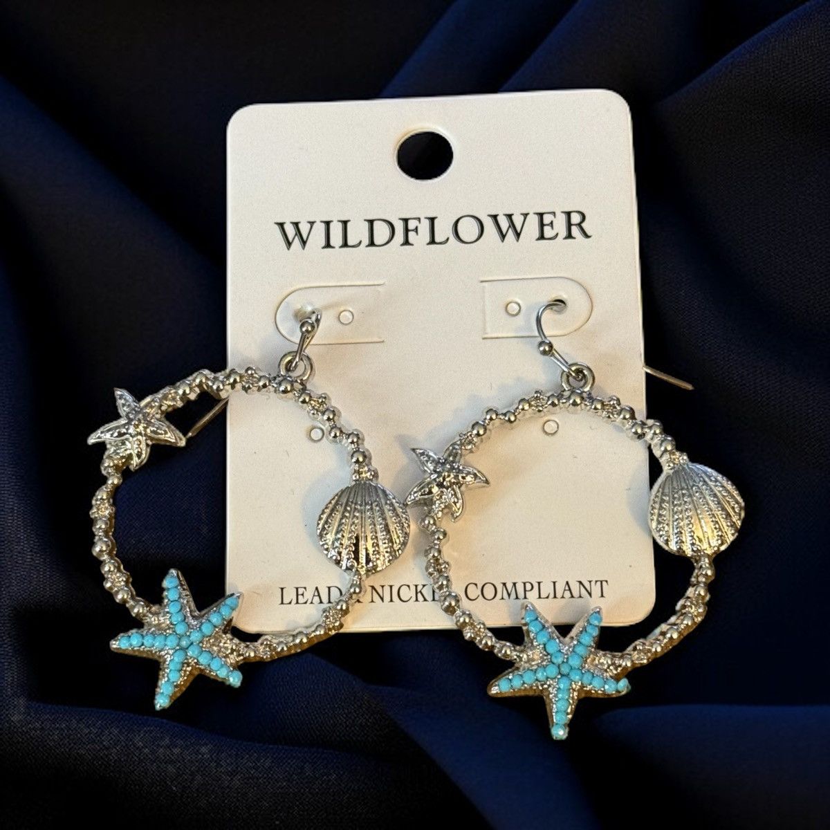 Other Silver tone sea life circle hoop earrings Size ONE SIZE - 1 Thumbnail