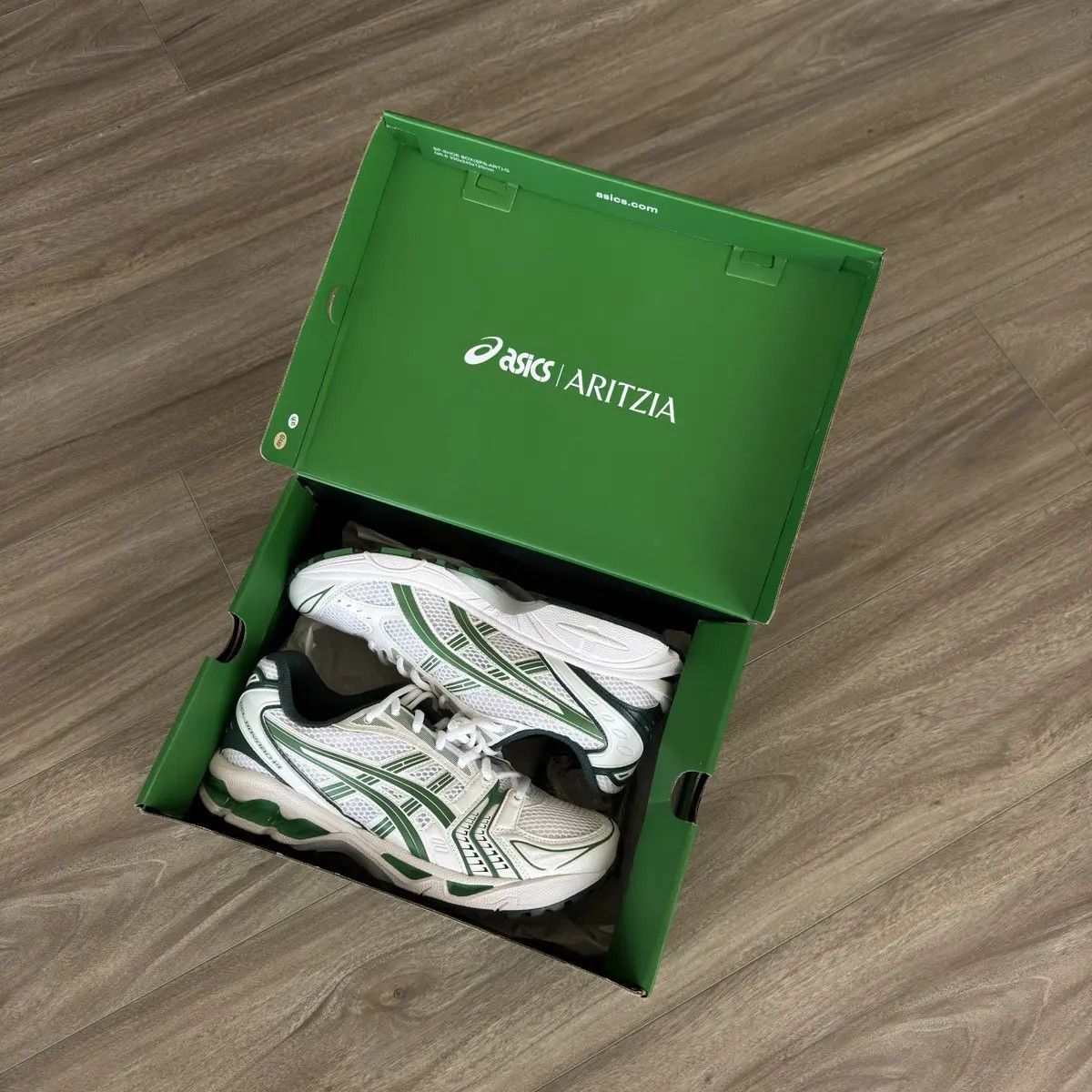 Asics ASICS x Aritzia Gel-Kayano 14 White Leprechaun/Green Size US 8.5 / EU 41-42 - 2 Thumbnail