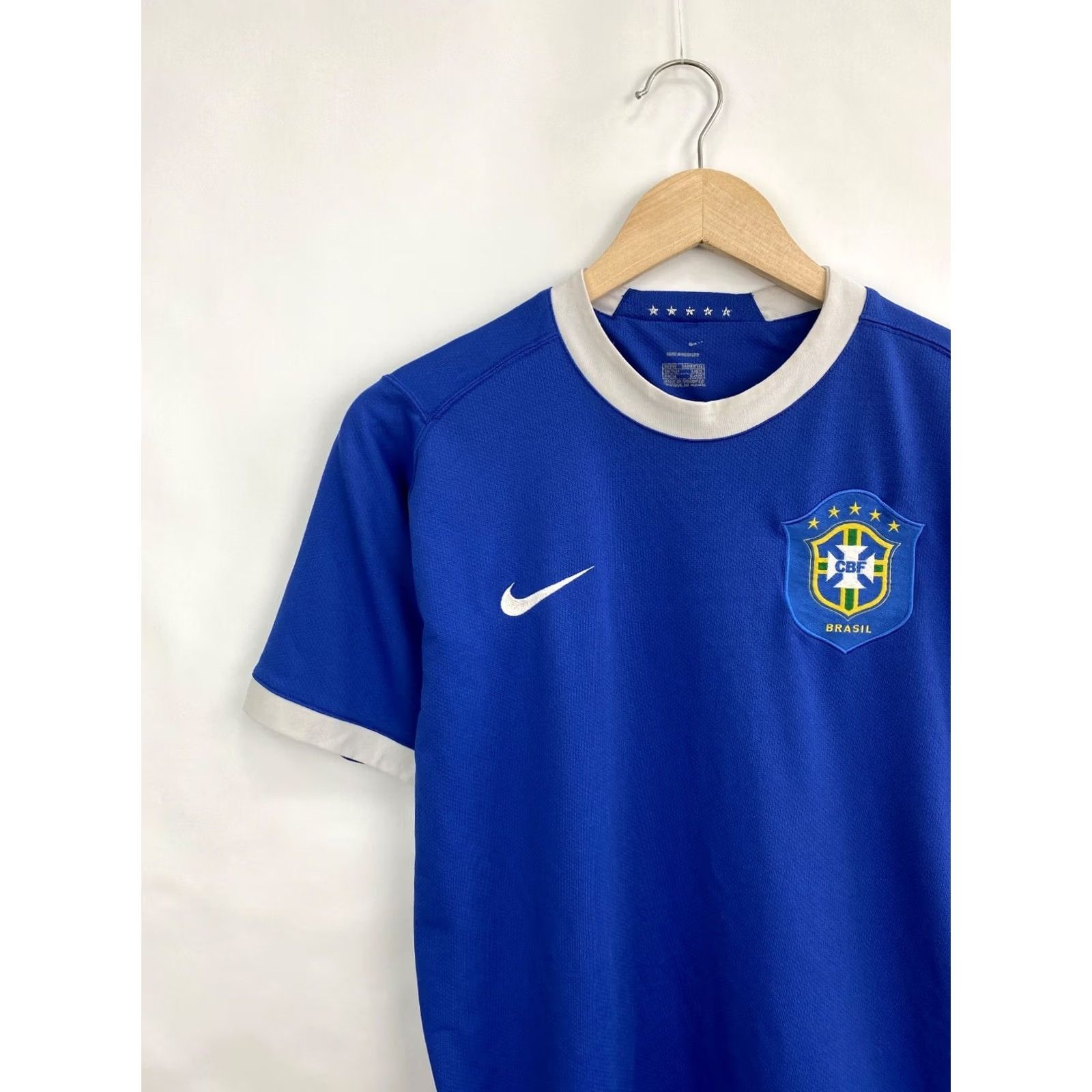 Nike VINTAGE Nike Brazil 2006 Soccer Jersey T-Shirt Men M Blue Retro NYK, 2000s Size US M / EU 48-50 / 2 - 3 Thumbnail