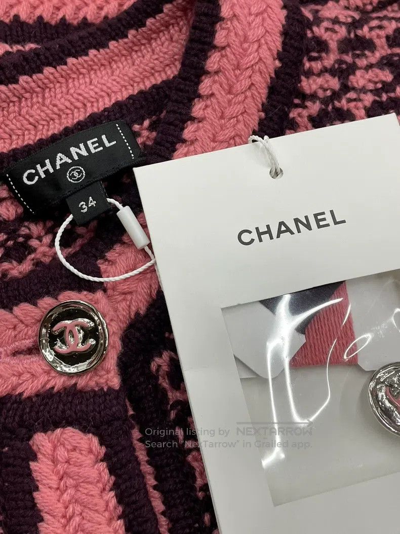 Chanel Chanel 23A pink short silver pink double c-button knitted Size XXS / US 00 / IT 34 - 6 Thumbnail