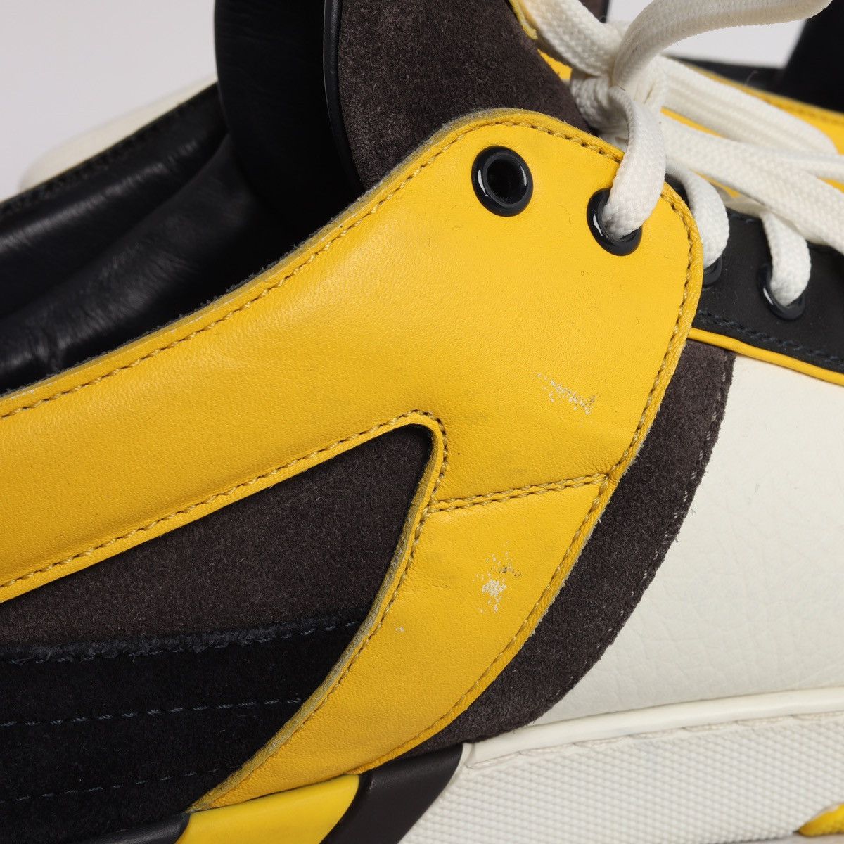 Louis Vuitton Louis Vuitton LV Trainers Yellow Black Ace Sneakers Leather Size US 9 / EU 42 - 18 Thumbnail