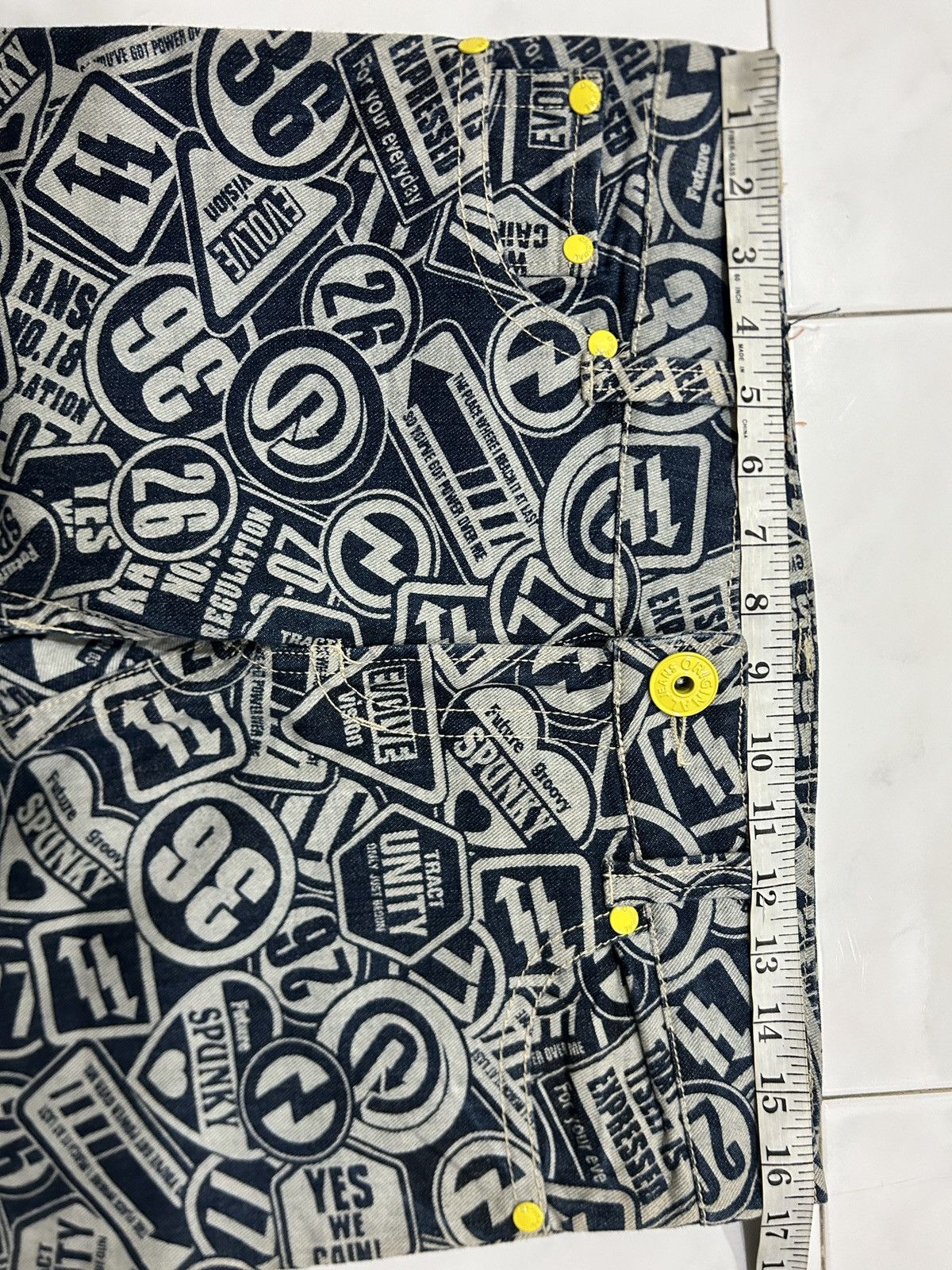 Designer × Japanese Brand Vintage Original Jeans Printed AOP Hysteric Inspired Size US 33 - 17 Thumbnail