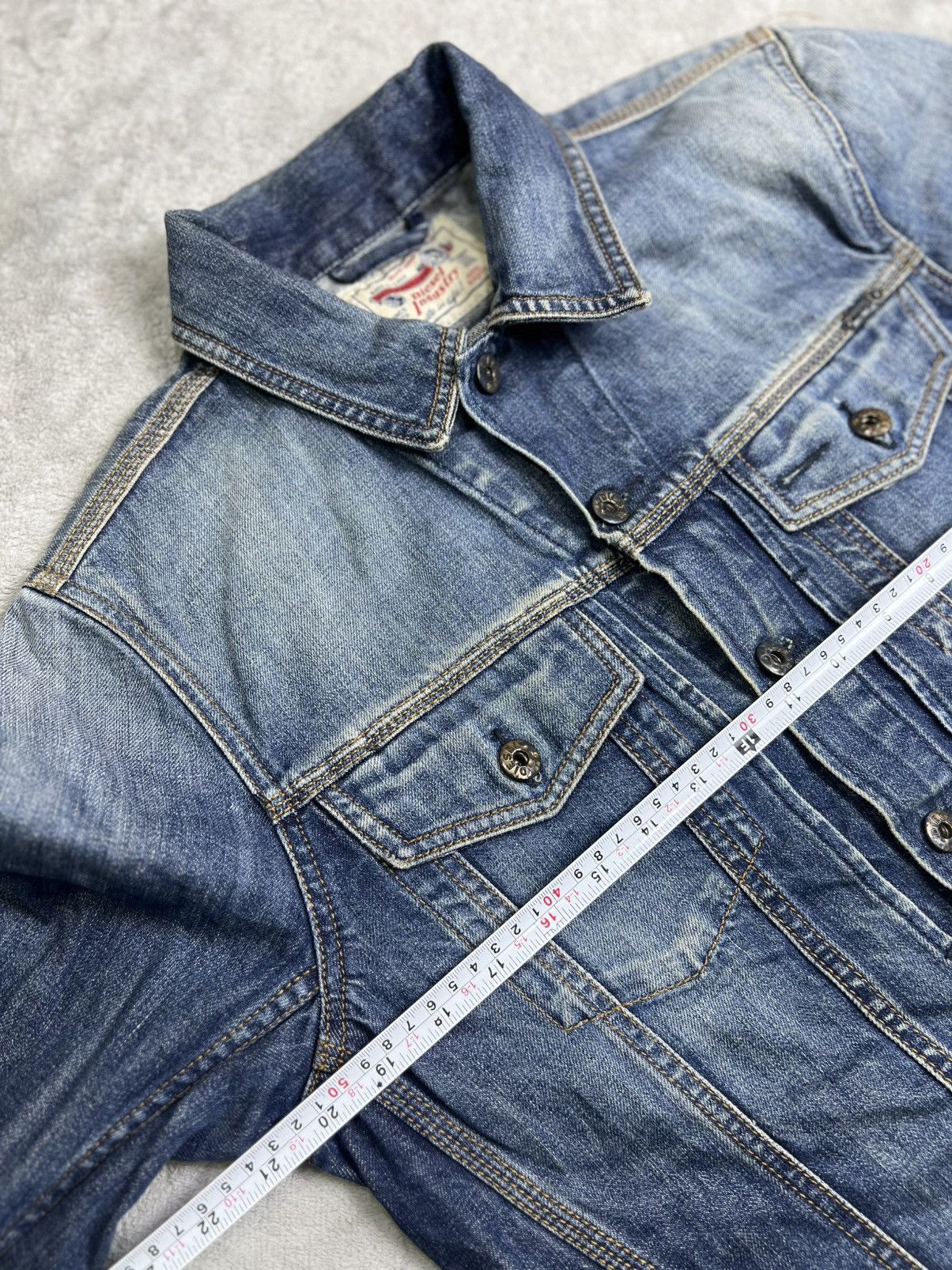 Diesel Vintage Diesel Industry Denim Jacket Distressed Wash Trucker Size US M / EU 48-50 / 2 - 13 Thumbnail