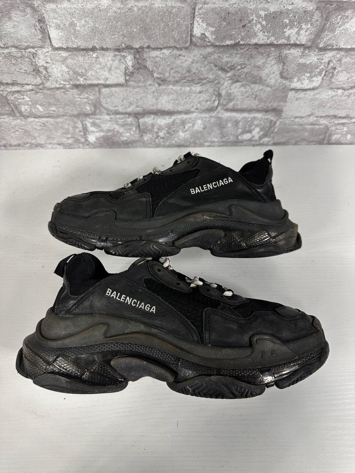 Balenciaga Triple S Size 8US/41EU