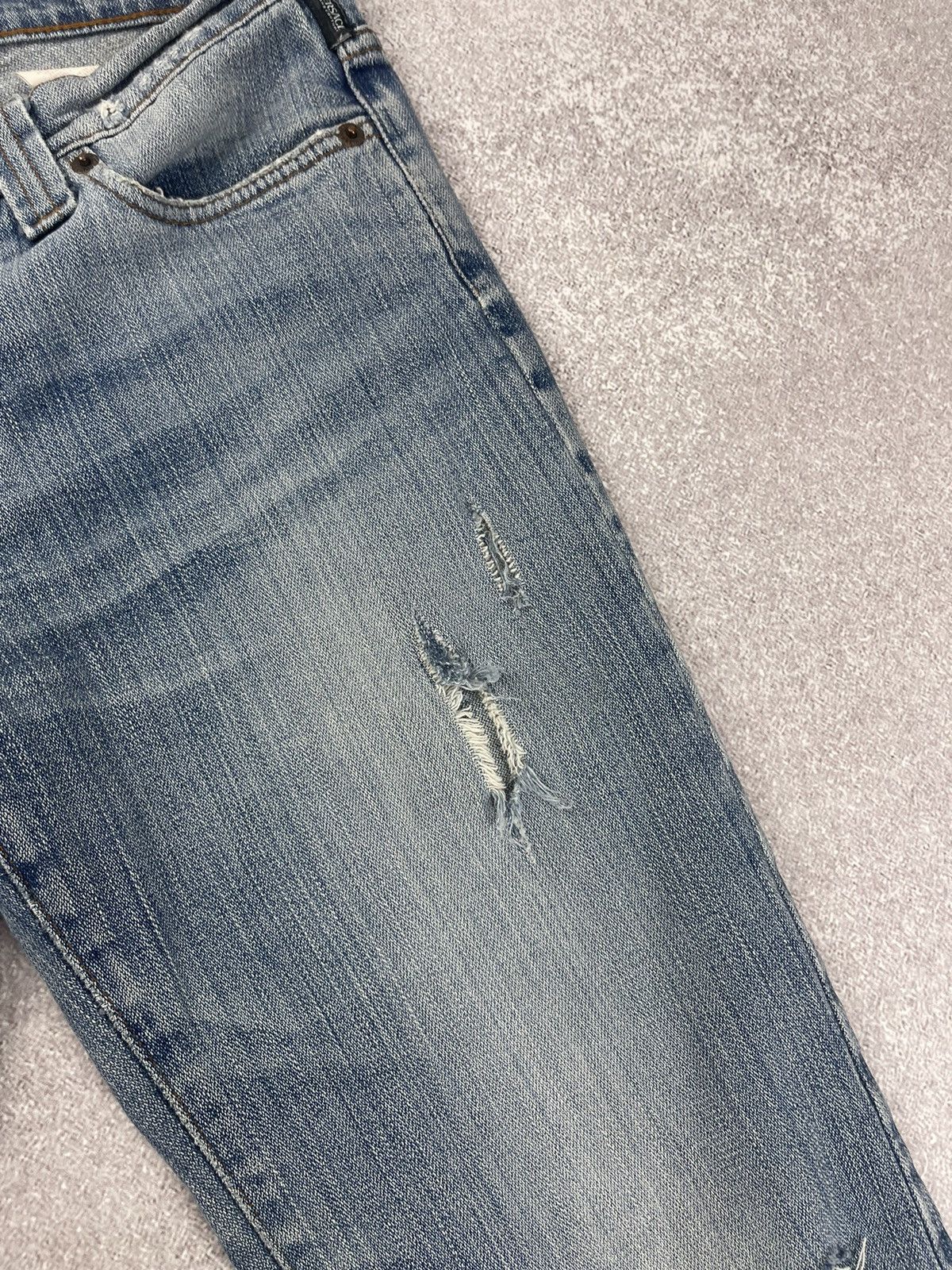 Versace Jeans Couture Vintage Versace Jeans Couture Distressed Denim Jeans Size 27 Size 27" / US 4 / IT 40 - 6 Thumbnail