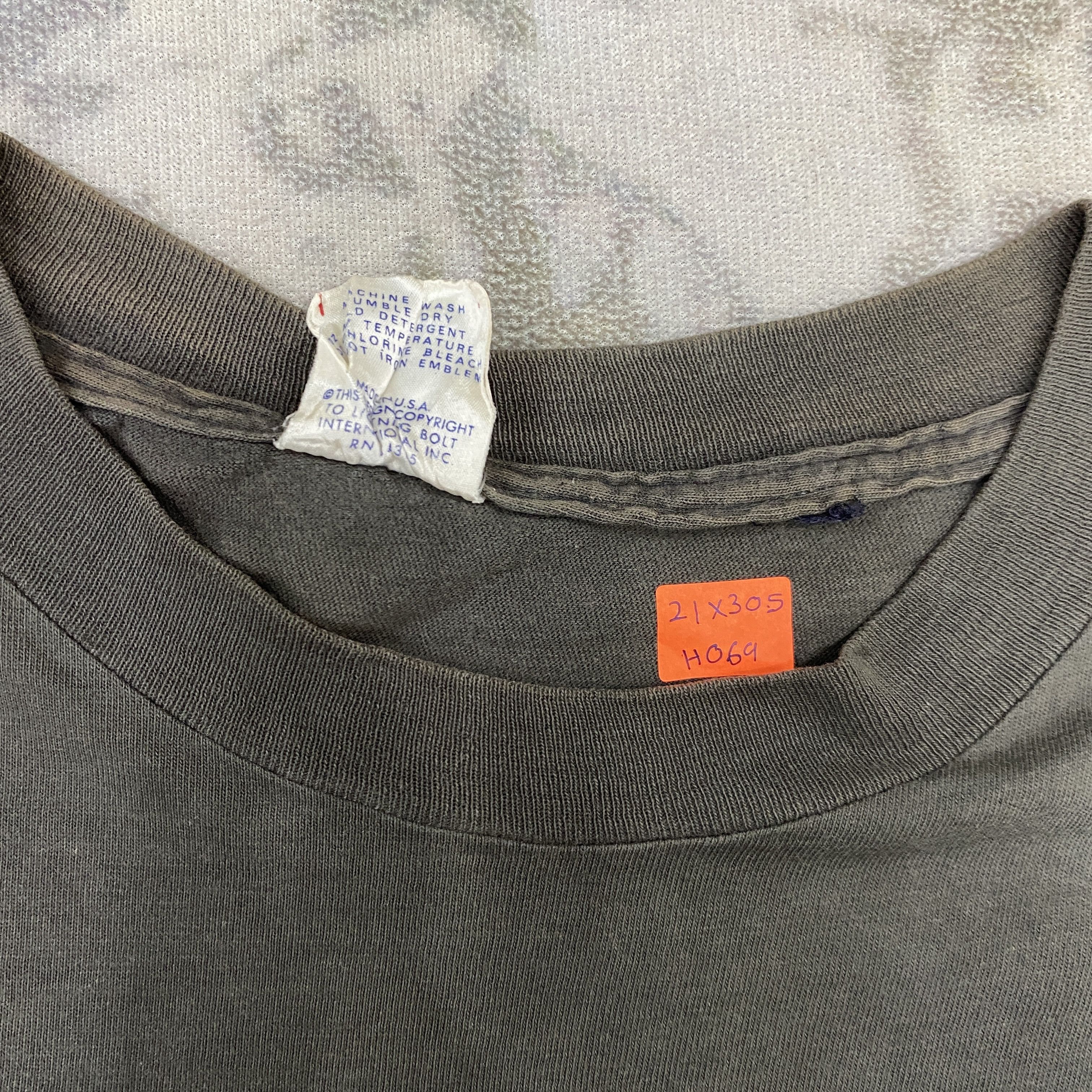 Lightning Bolt Vtg LIGHTNING BOLT DISTRESSED Surfboard Tee Shirt Surf Size US L / EU 52-54 / 3 - 4 Thumbnail