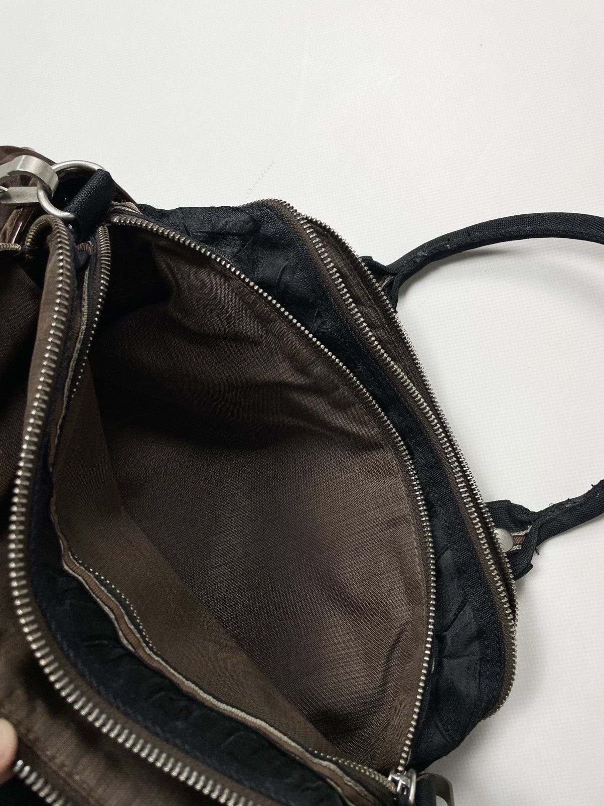 Japanese Brand George Gina & Lucy In & Out Vintage Black Carabiner Bag GGL Size ONE SIZE - 12 Thumbnail