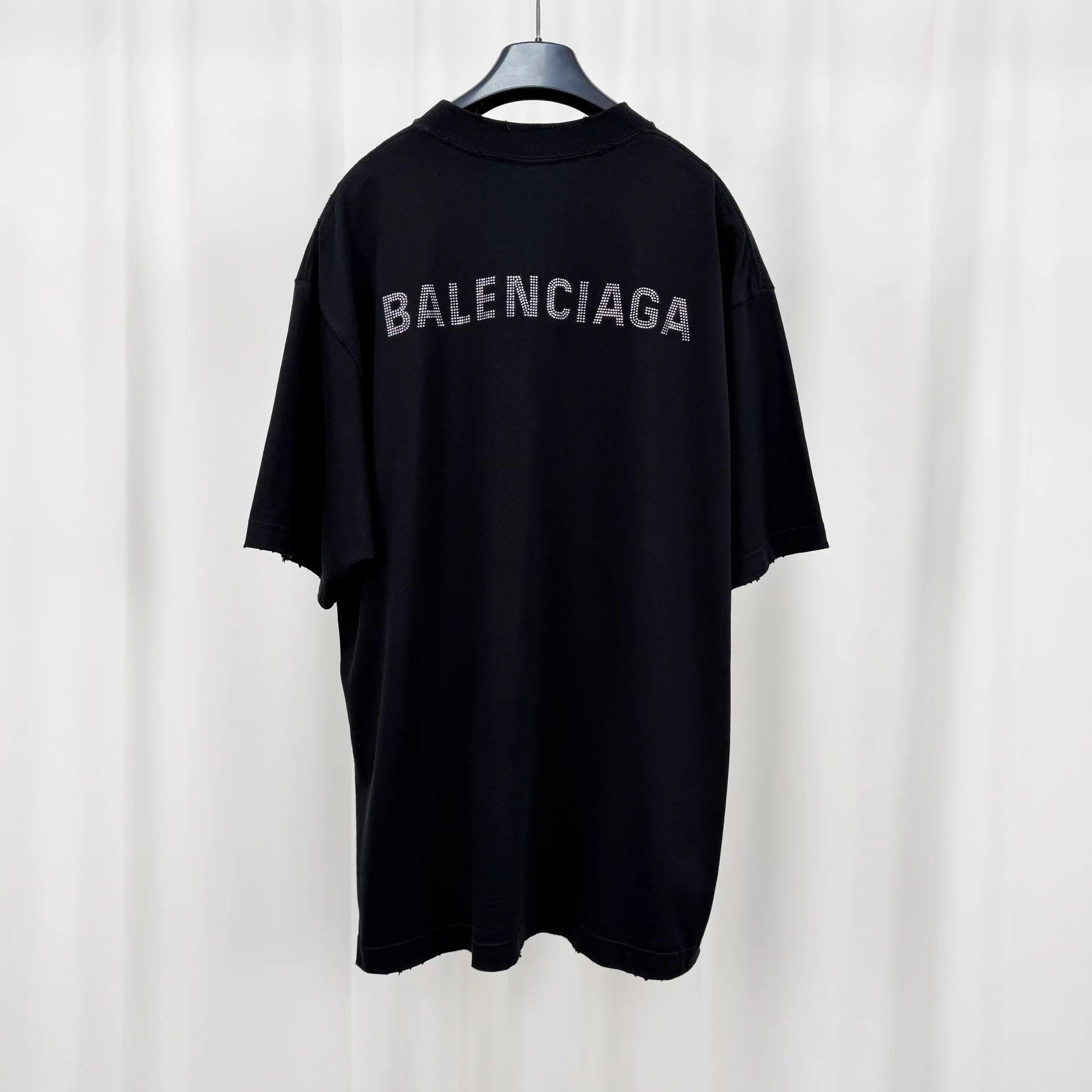 Balenciaga Balenciaga Crystal Logo Distressed S/S T-shirt 99 New Size US S / EU 44-46 / 1 - 2 Thumbnail