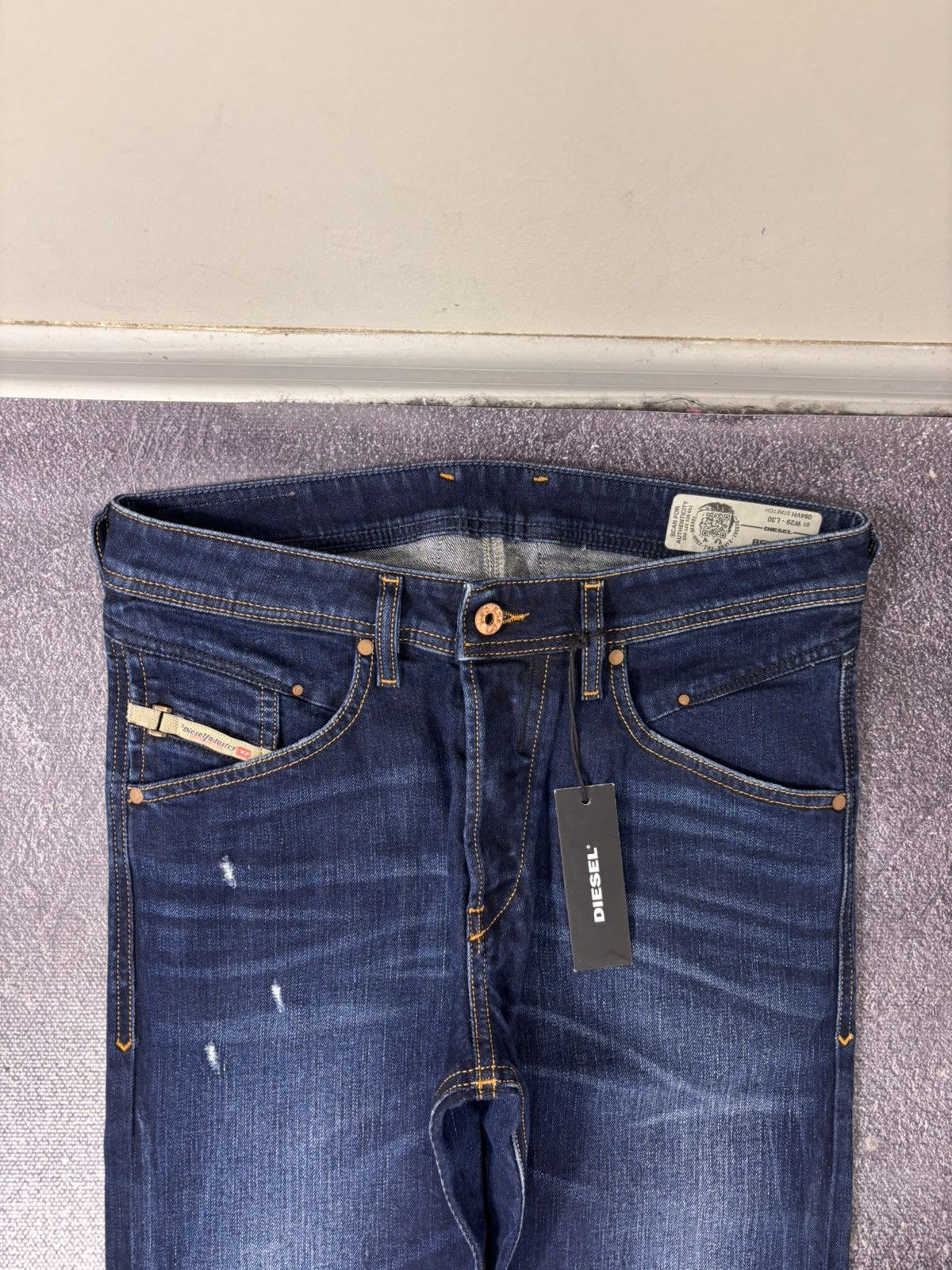 Diesel Diesel Belther NWT Men’s Regular Slim Tapered Denim Jeans Size US 29 - 5 Thumbnail
