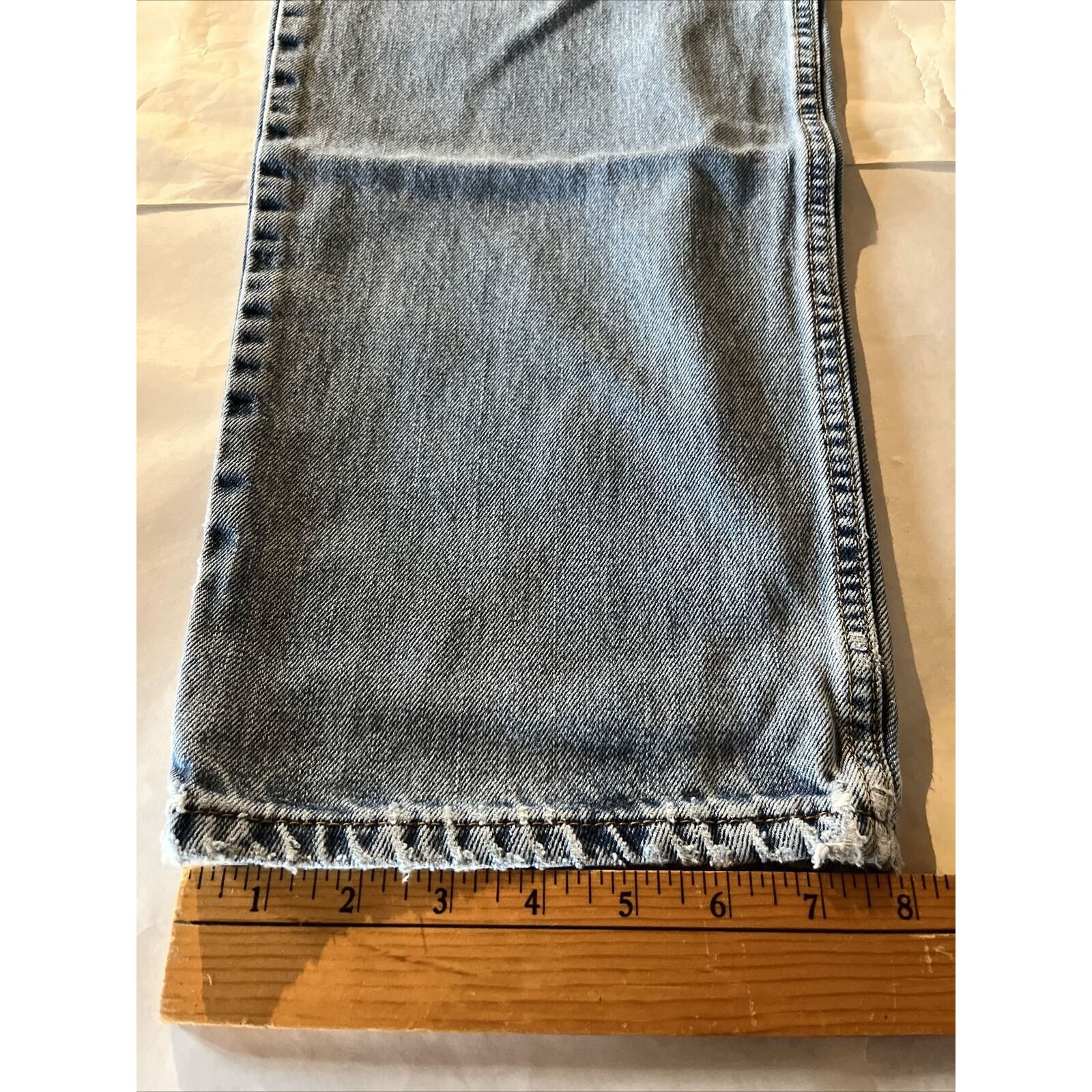 Levi's Levi Strauss 550 Mens 36x32 relaxed Denim Jeans Blue Y2K EUC Size US 34 / EU 50 - 7 Thumbnail