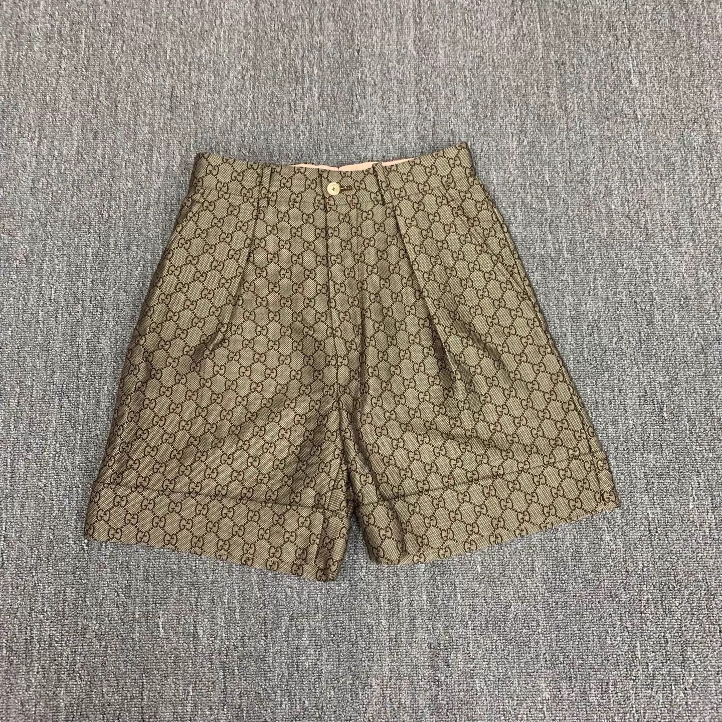 Gucci Gucci Brown GG Monogram Shorts 40 95 New Size 27" / US 4 / IT 40 - 1 Thumbnail