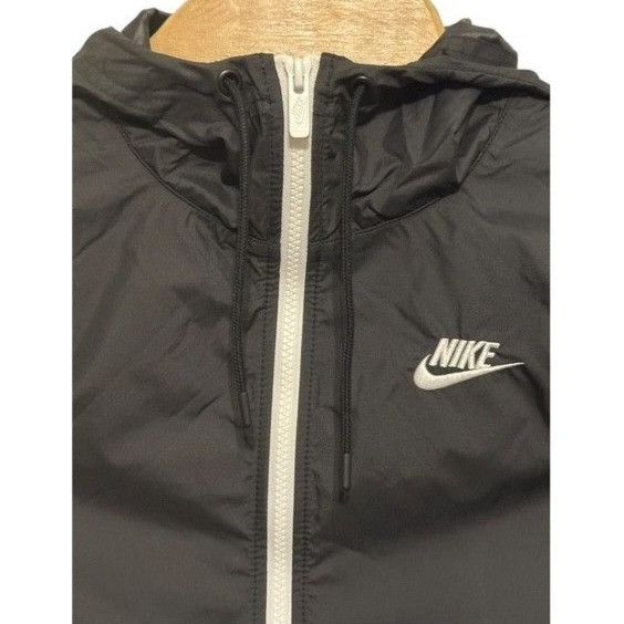 Nike Nike Running Repel Reflective Jacket DM6179-011 Black White Size S / US 4 / IT 40 - 5 Thumbnail