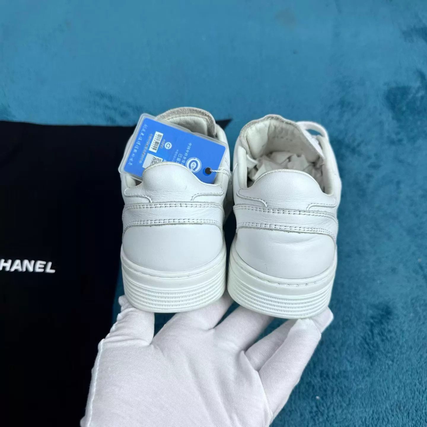 Chanel Chanel 23A White Round Toe Lace-Up Low-Top Sneakers 35 Size US 4.5 / IT 34.5 - 4 Thumbnail