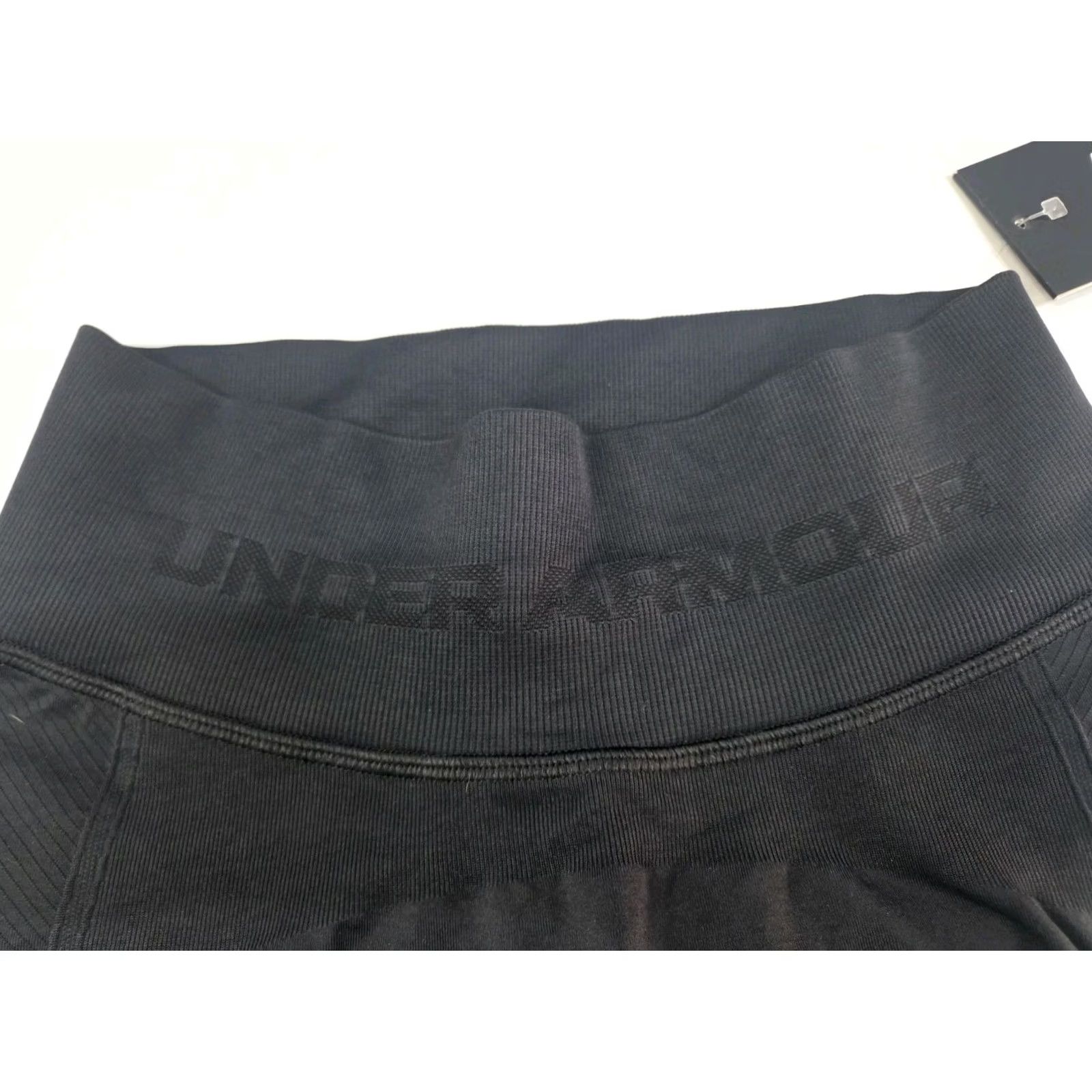 Under Armour Under Armour Women's Train Seamless Compression Legging Black S Size 28" / US 6 / IT 42 - 3 Thumbnail