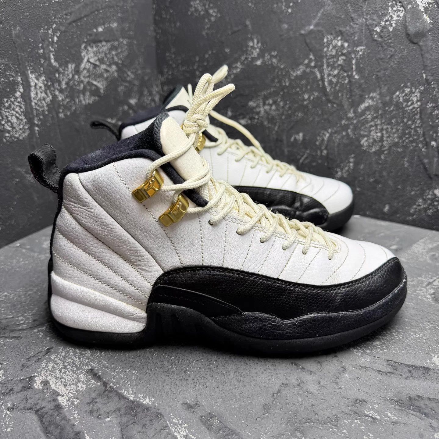 Nike Air Jordan 12 Taxi Black & White Q10 Size US 7.5 / IT 37.5 - 6 Thumbnail