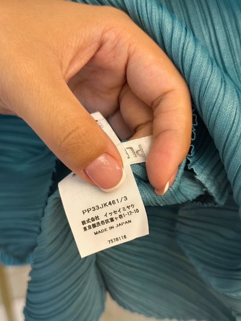 Issey Miyake Issey Miyake size:3 Frozen blue top with long sleeves Size XS / US 0-2 / IT 36-38 - 5 Thumbnail