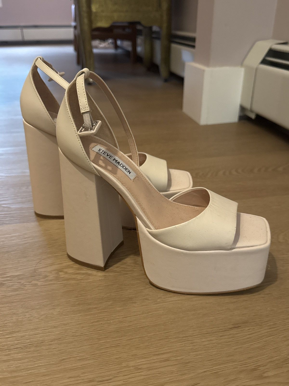 Steve Madden Cream Heels Size US 7 / IT 37 - 3 Thumbnail