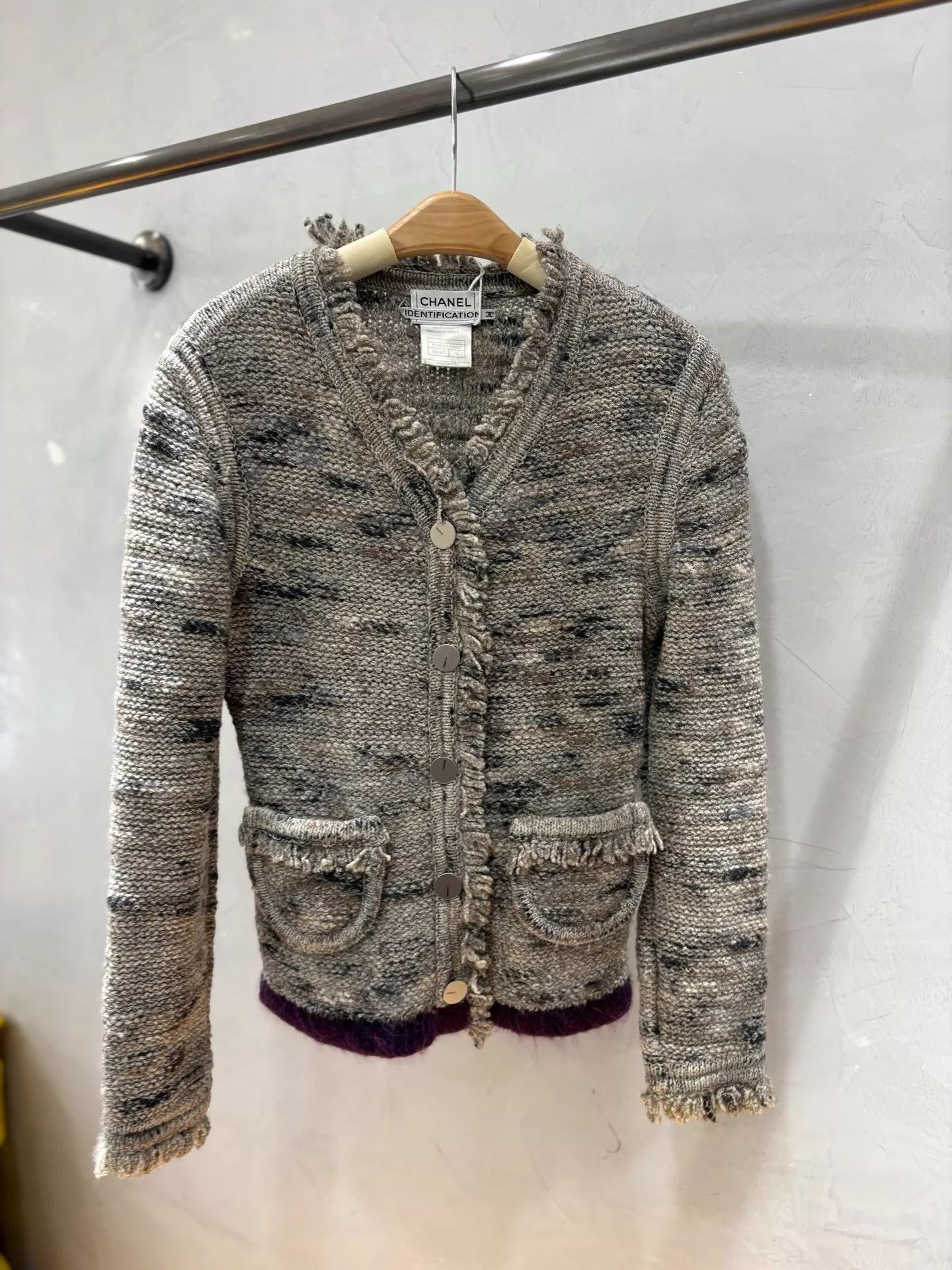 Chanel Chanel Vtg Gray-Purple Tweed V-neck Jacket Women's 36 99New Size XS / US 0-2 / IT 36-38 - 1 Thumbnail