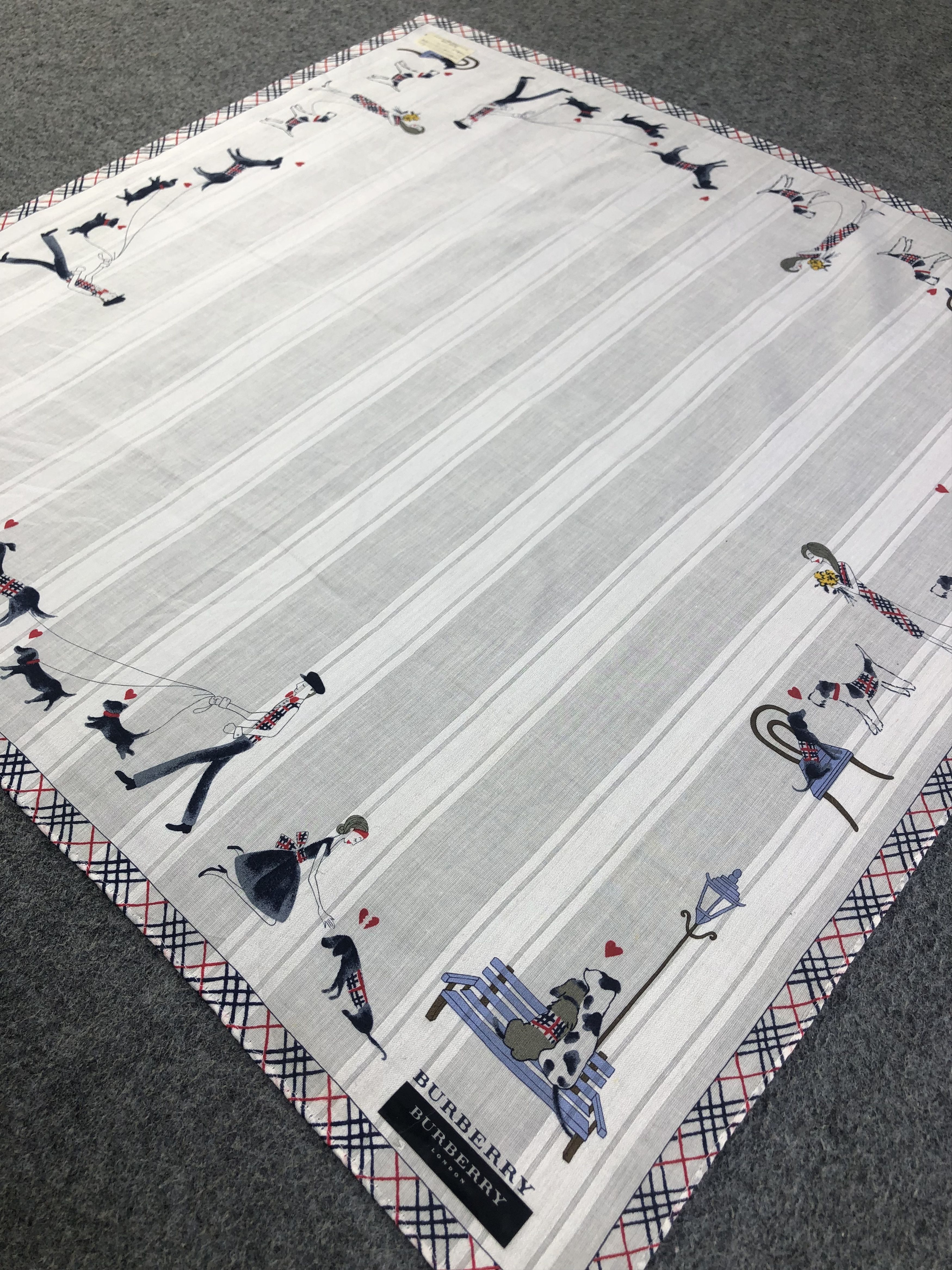 Burberry Burberry Handkerchief / Bandana / Neckerchief Size ONE SIZE - 4 Thumbnail