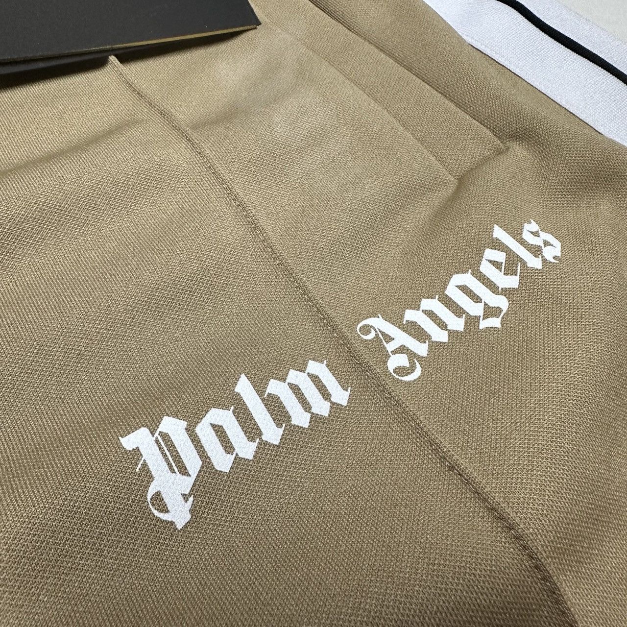 Palm Angels Palm Angels Track mens shorts size XL X-Large khaki w 36 35 Size US 36 / EU 52 - 4 Thumbnail