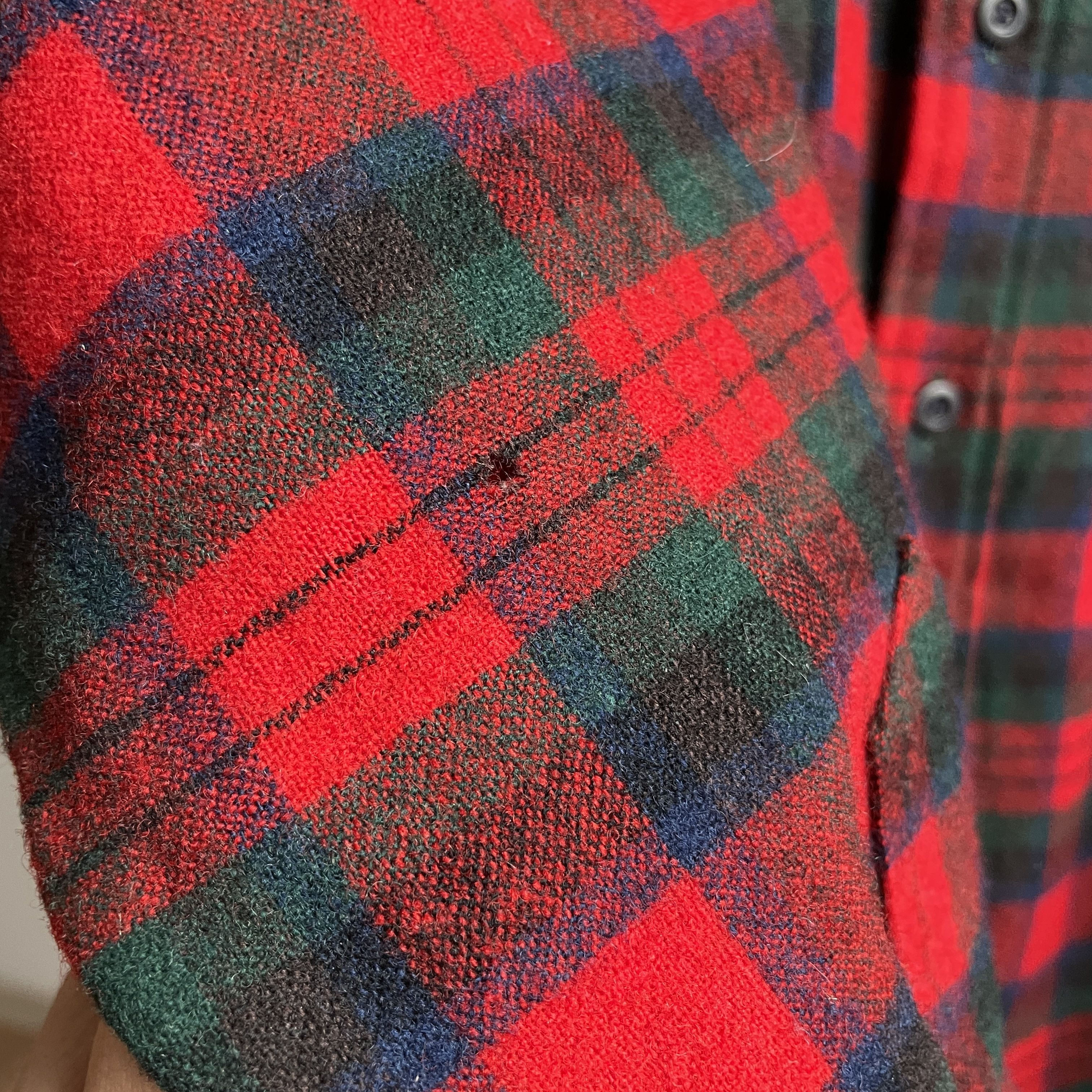 Pendleton Pendleton USA Vintage 70's 80's Macduff Tartan Wool Shirt Size US L / EU 52-54 / 3 - 9 Thumbnail