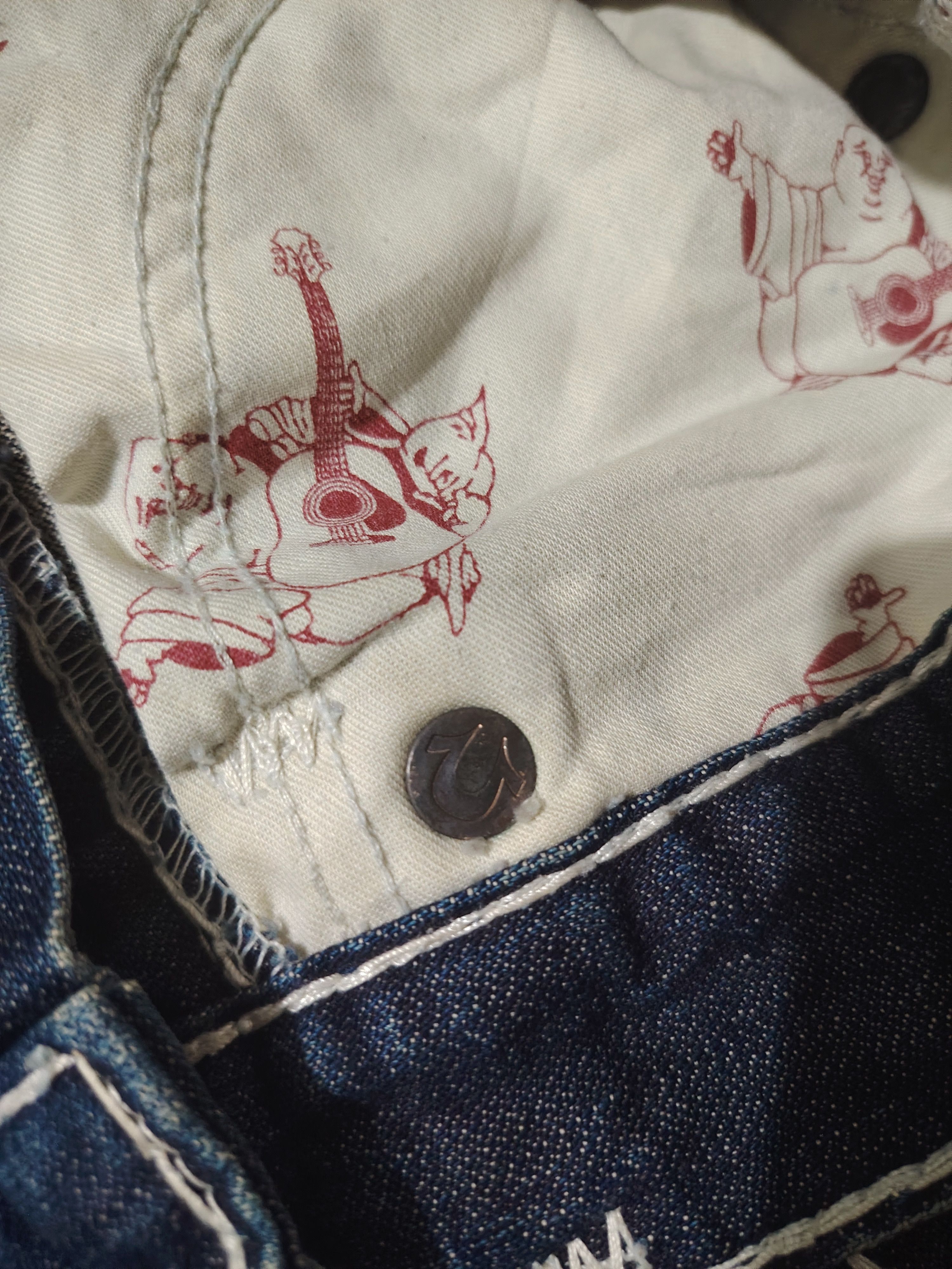 True Religion True Religion Jeans White Stitch Joey Super T Denim Flared Size US 31 - 13 Thumbnail