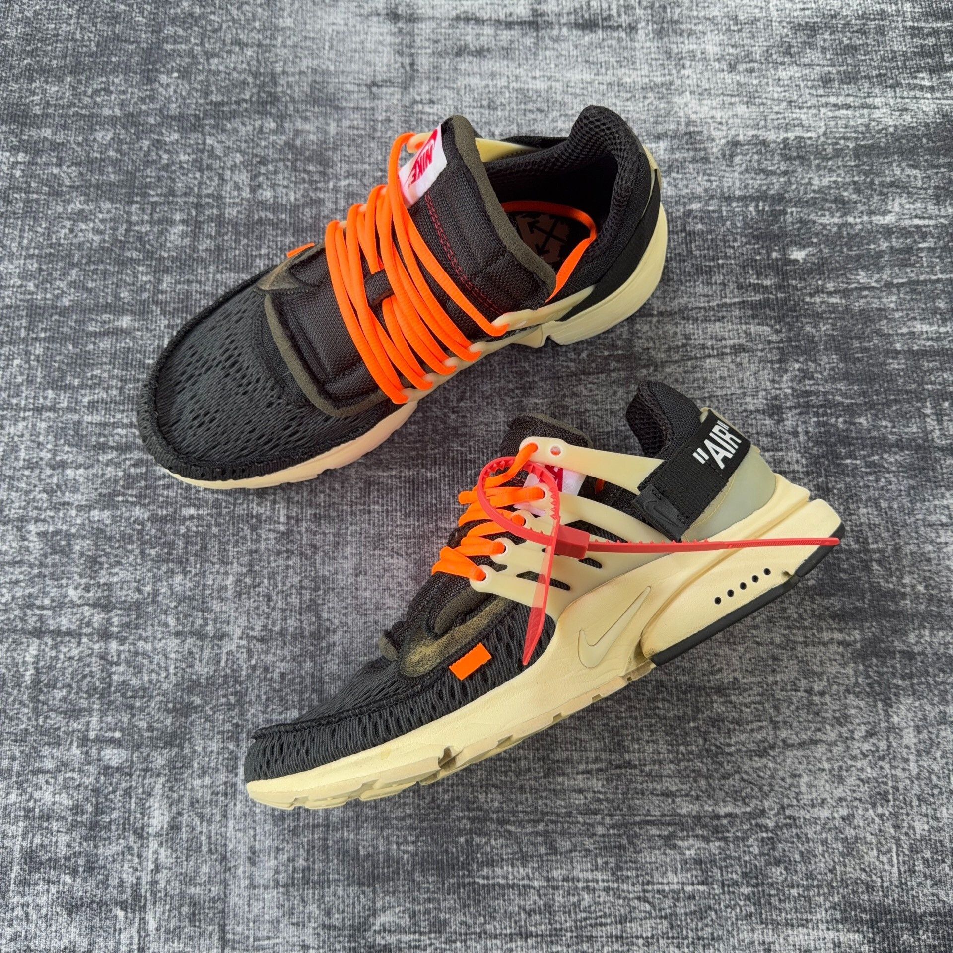 Nike Nike x Off-White Air Presto OG Size US 10 / EU 43 - 1 Thumbnail