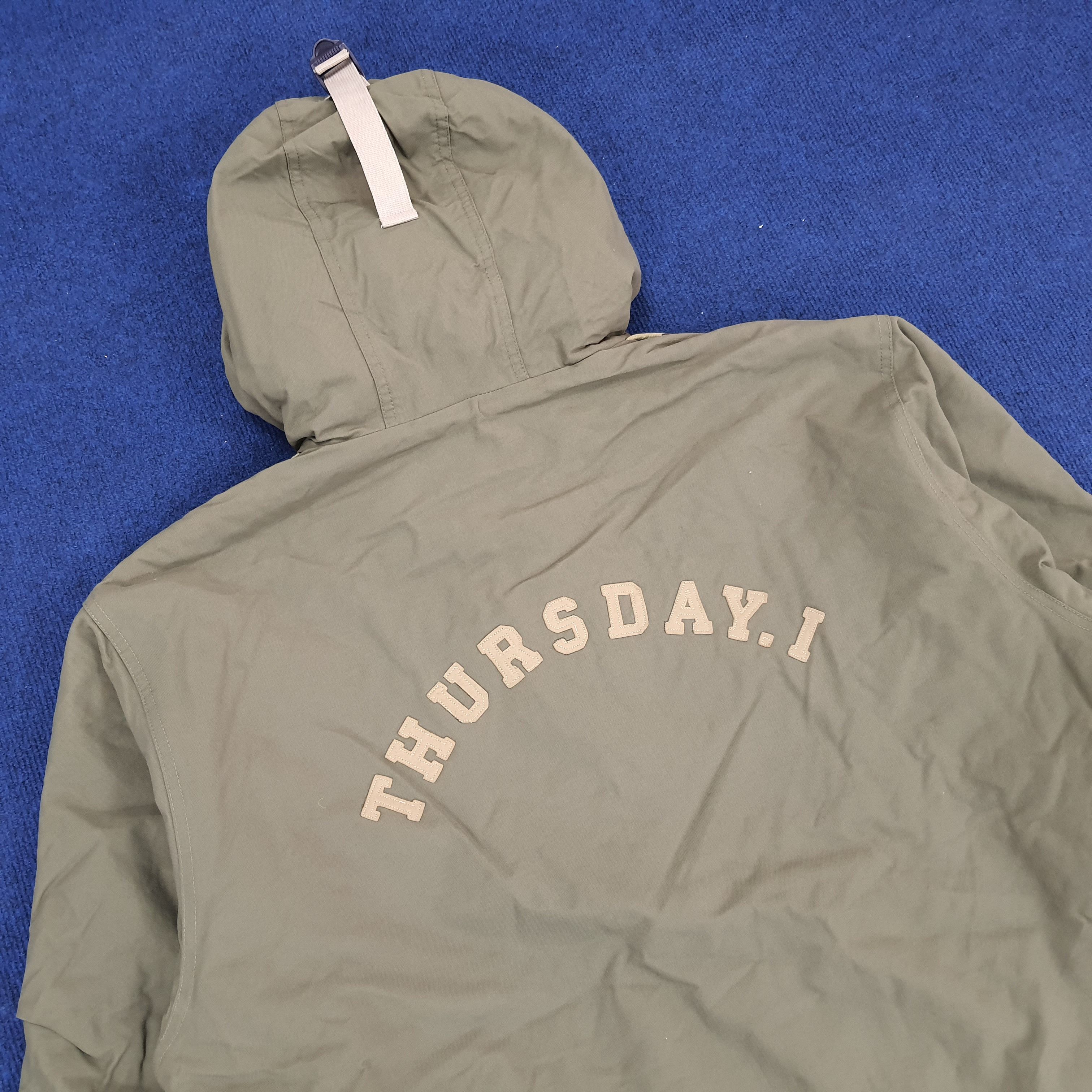 Vintage Vintage Thursday Island Snowboard Jacket Size US XL / EU 56 / 4 - 5 Thumbnail