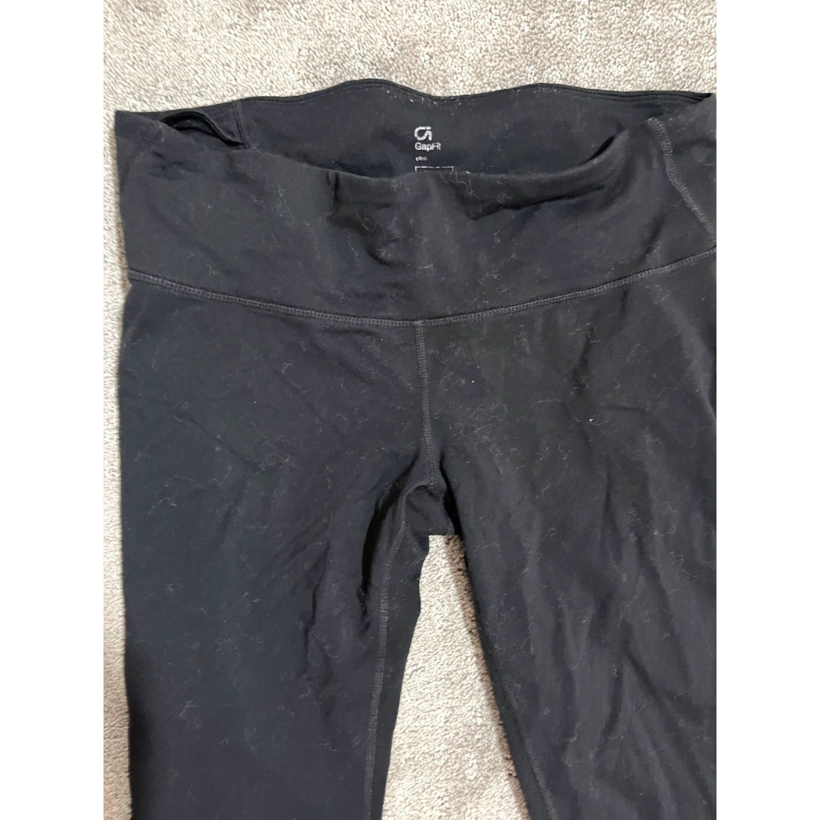 Vintage VINTAGE Gap Fit Women's Leggings Capri Compression Regular M Black Capri Leggings Womens M Black Size 32" / US 10 / IT 46 - 2 Thumbnail