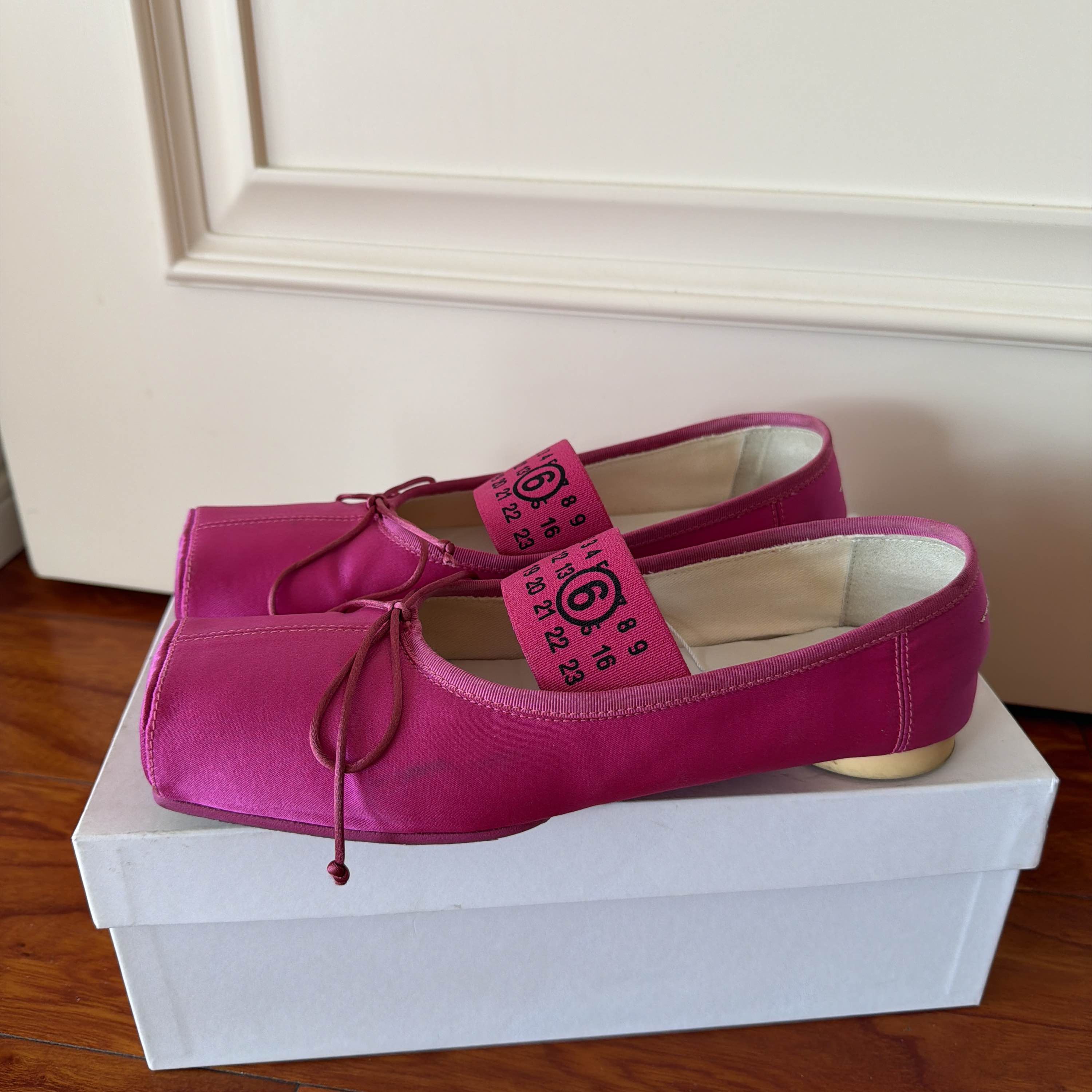 MM6 MM6 Maison Margiela Pink Logo Ballet Flats Size 38 Size US 8 / IT 38 - 1 Thumbnail
