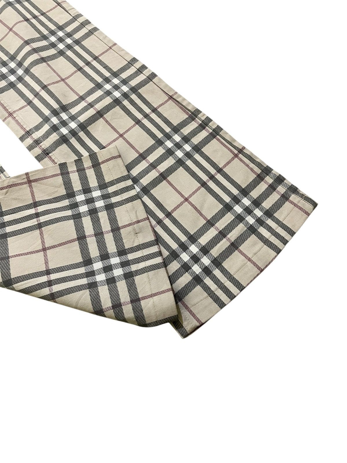 Burberry 2000s Christopher Bailey Era Y2K Nova Check Flared Trousers Size 28" / US 6 / IT 42 - 13 Thumbnail