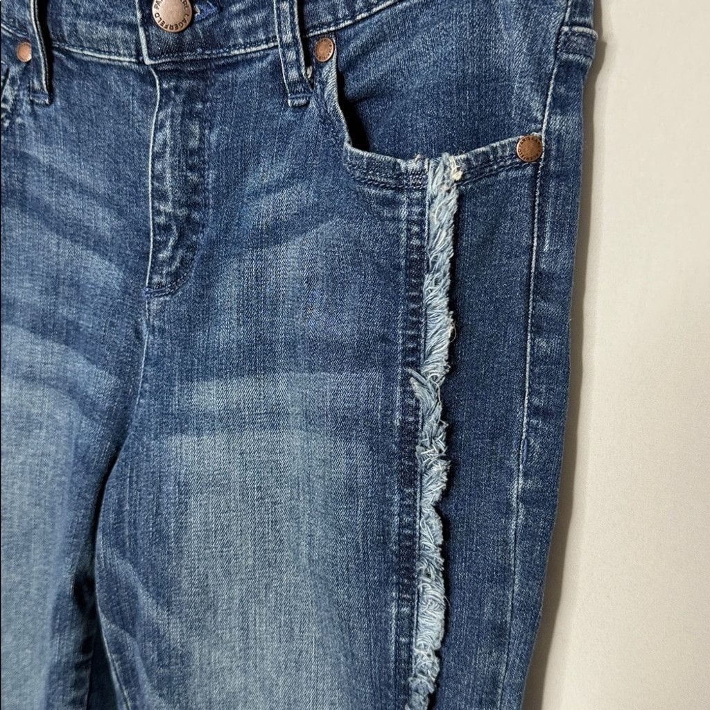 Karl Lagerfeld Karl Lagerfeld Paris cropped fringe skinny blue jeans sz 4 Size 27" / US 4 / IT 40 - 3 Thumbnail