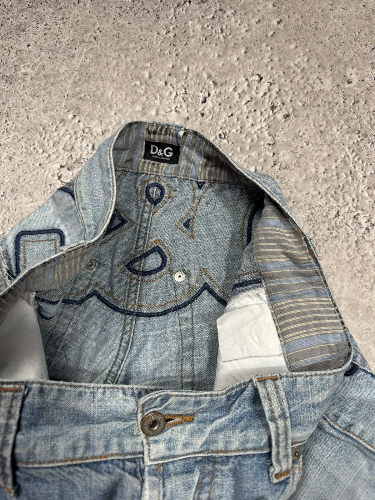 Dolce & Gabbana Dolce Gabbana D&G Big Logo Distressed Denim Jeans Y2K Pants Size US 33 - 17 Thumbnail