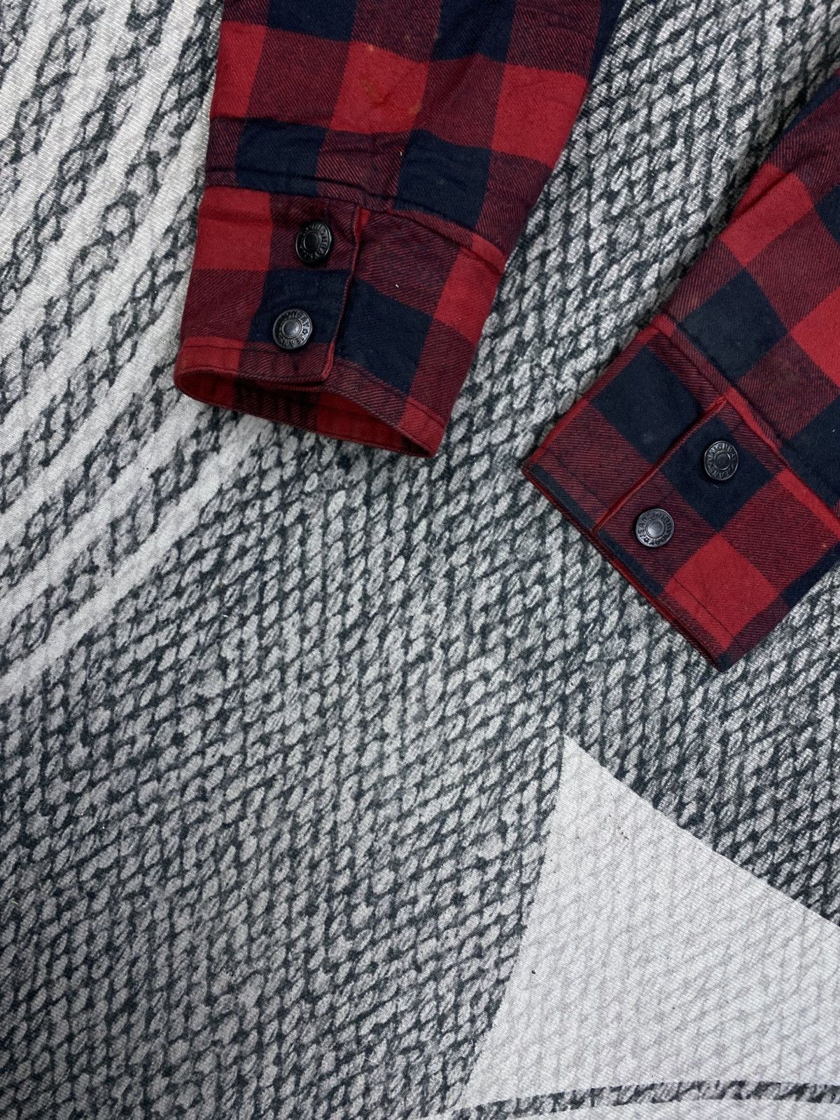 UNIONBAY Vintage UNIONBAY Red & Black Checked Zip-Up Hooded Jacket Size US M / EU 48-50 / 2 - 8 Thumbnail