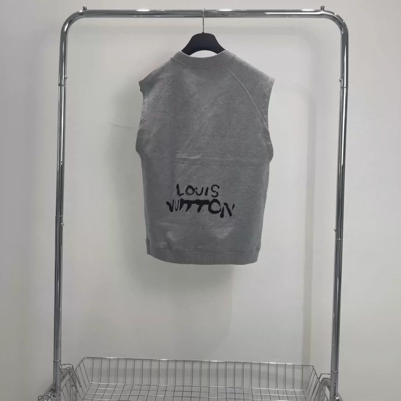 Louis Vuitton louis vuitton size l Pedestrian vest 2501-Nextarrow Size 38R - 2 Thumbnail