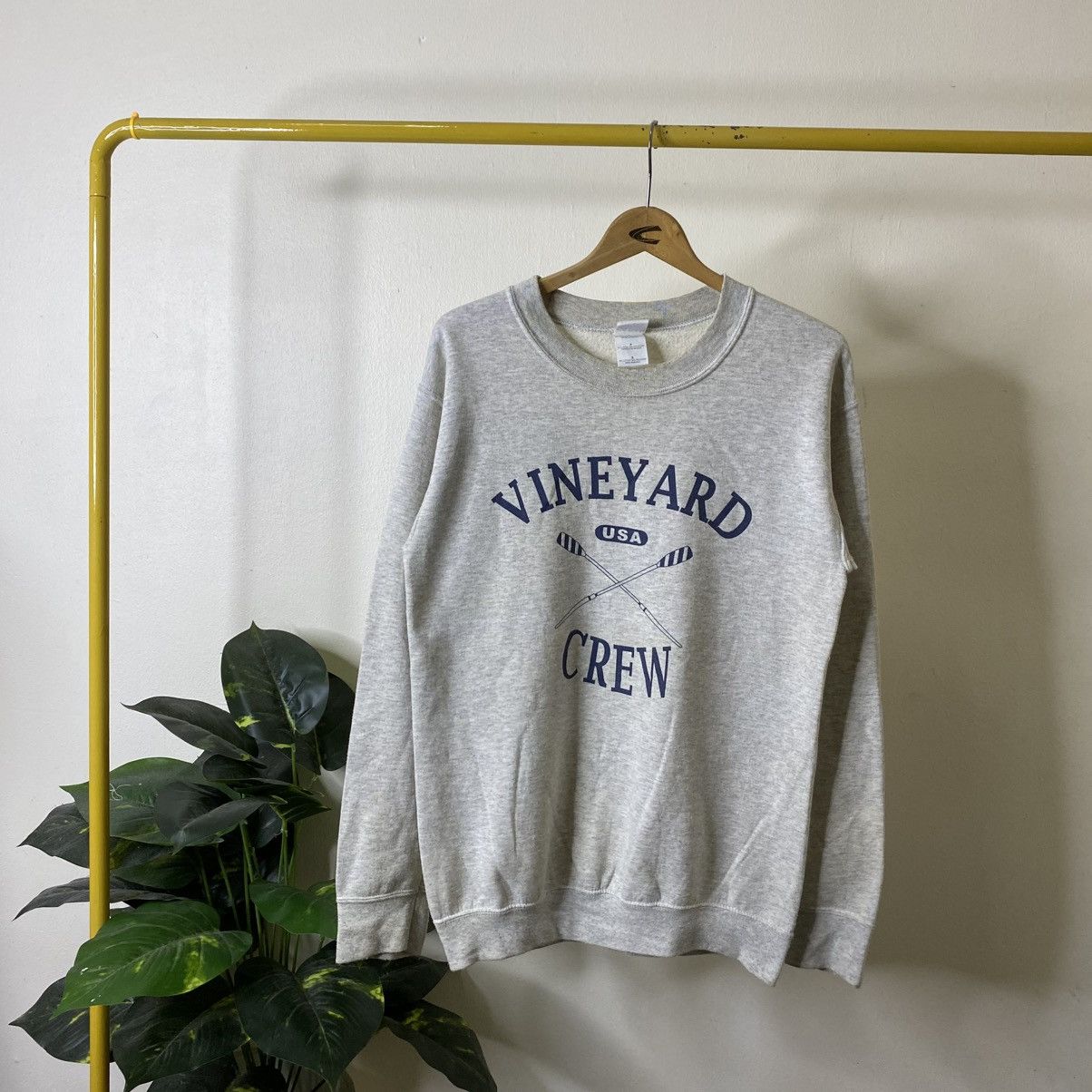 Vintage 2000s Vineyard Crew OG Logo Surf Crewneck Sweatshirt Size US S / EU 44-46 / 1 - 1 Thumbnail